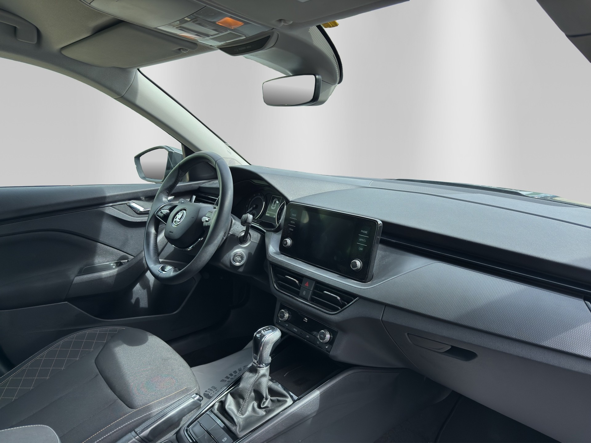 SKODA Kamiq 1.0 TSI Ambition DSG-image-11