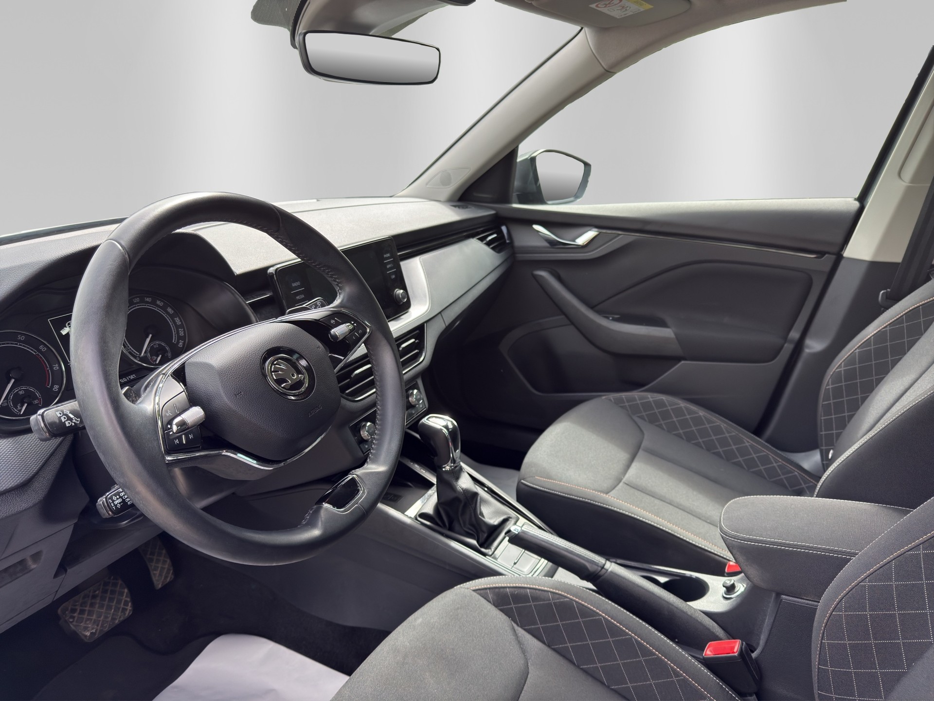 SKODA Kamiq 1.0 TSI Ambition DSG-image-7