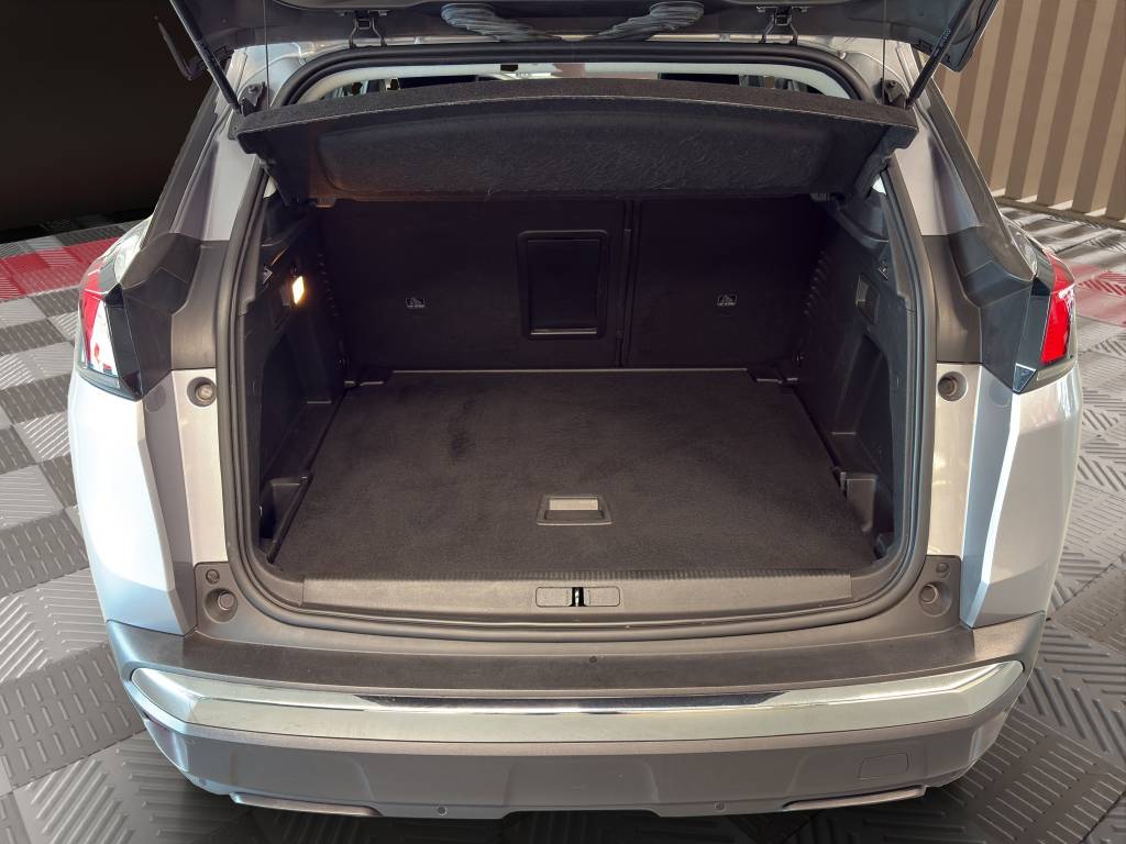 PEUGEOT 3008 1.2 PureTech Active-image-9