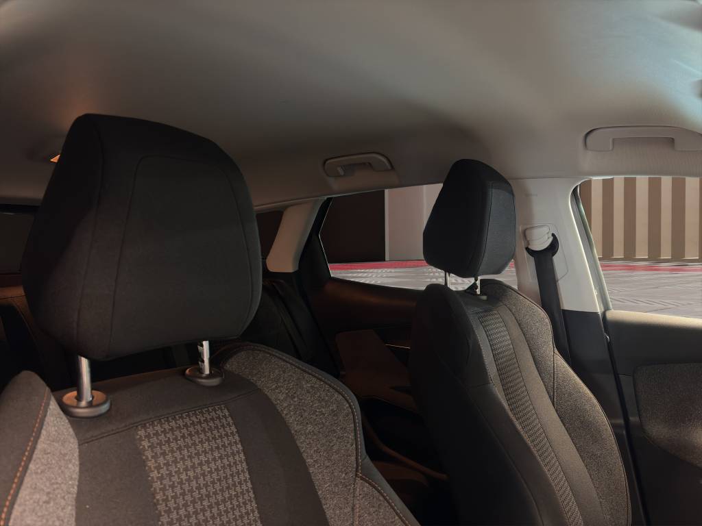 PEUGEOT 3008 1.2 PureTech Active-image-14