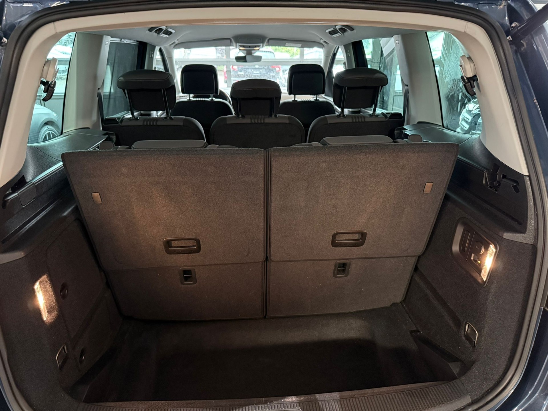 VW Sharan 2.0 TDI BMT Comfortline 4Motion DSG-image-4