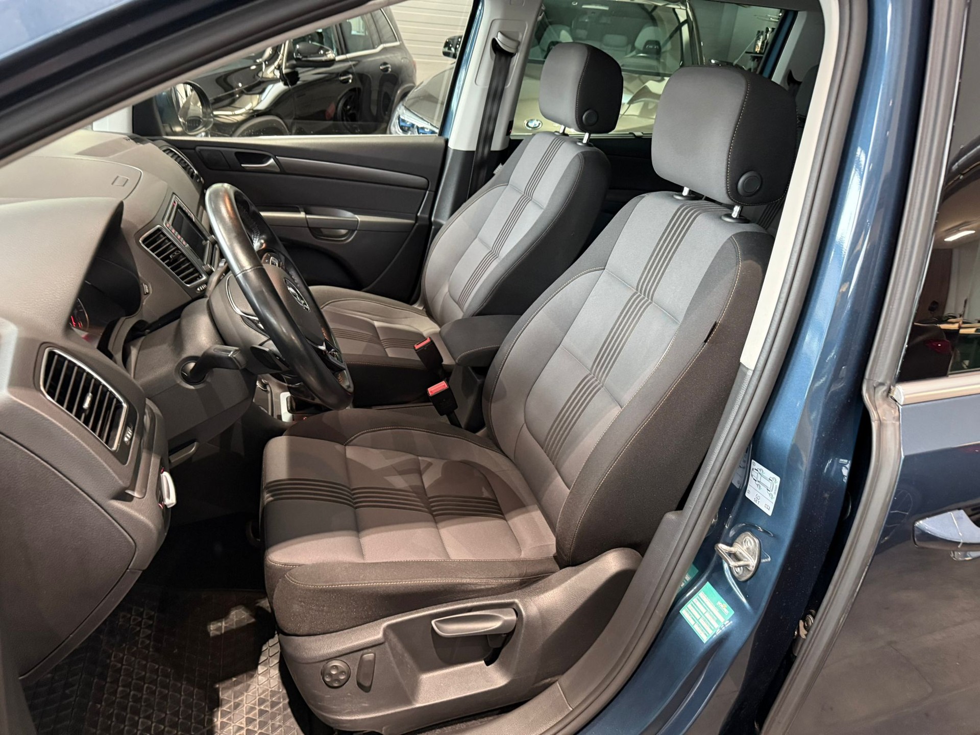 VW Sharan 2.0 TDI BMT Comfortline 4Motion DSG-image-8