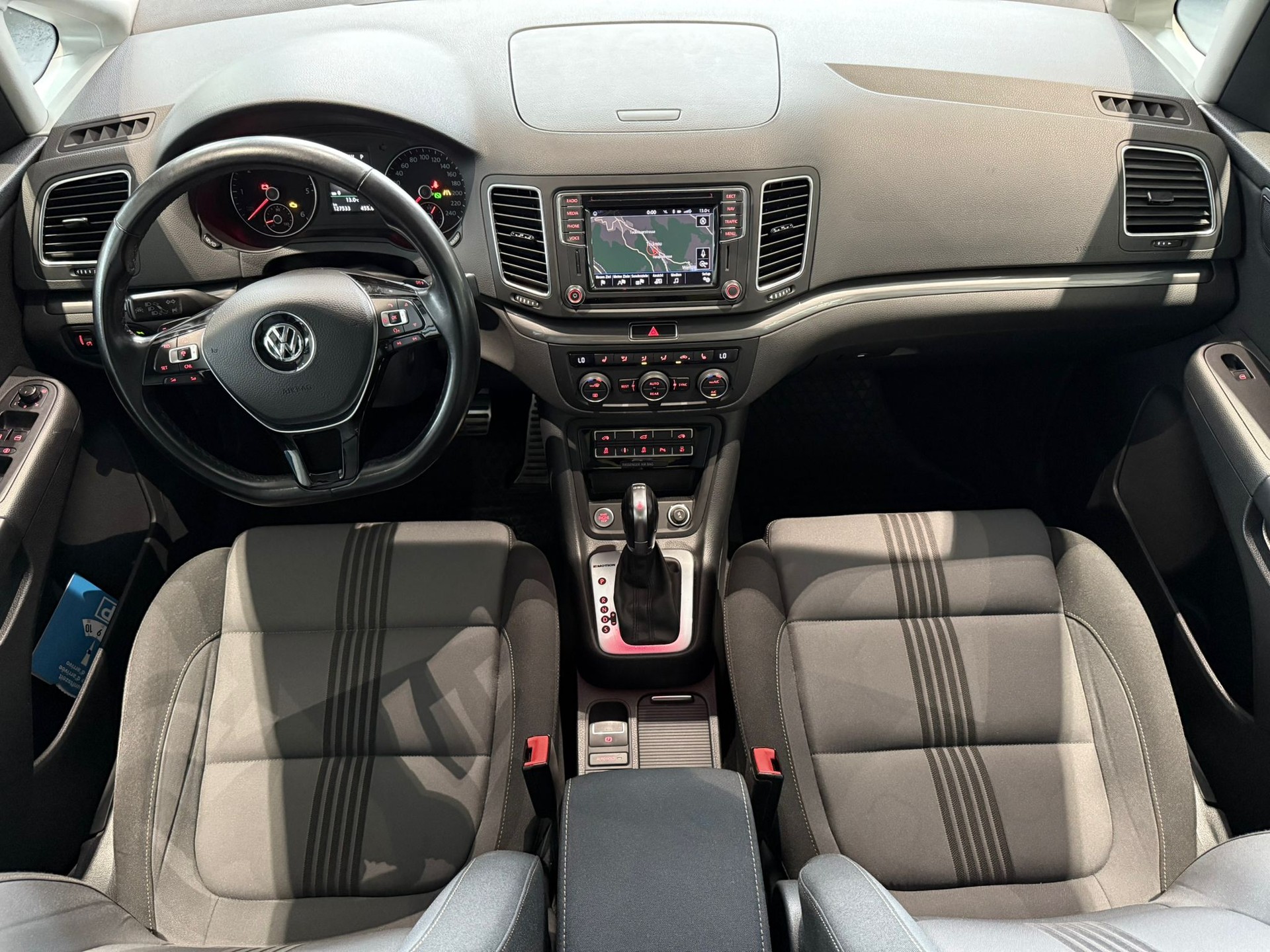 VW Sharan 2.0 TDI BMT Comfortline 4Motion DSG-image-14