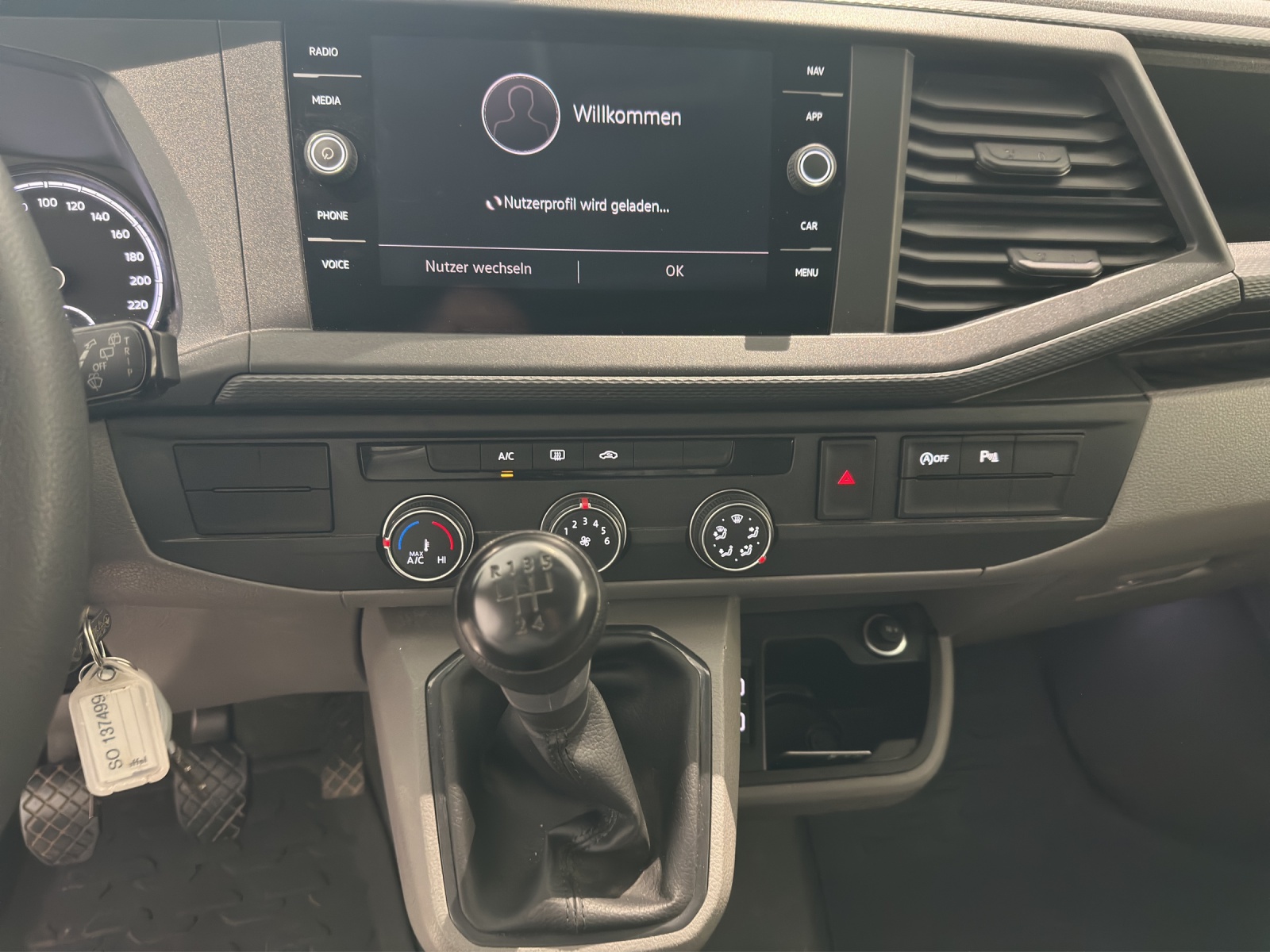 VW T6.1 2.0 TDI-image-10