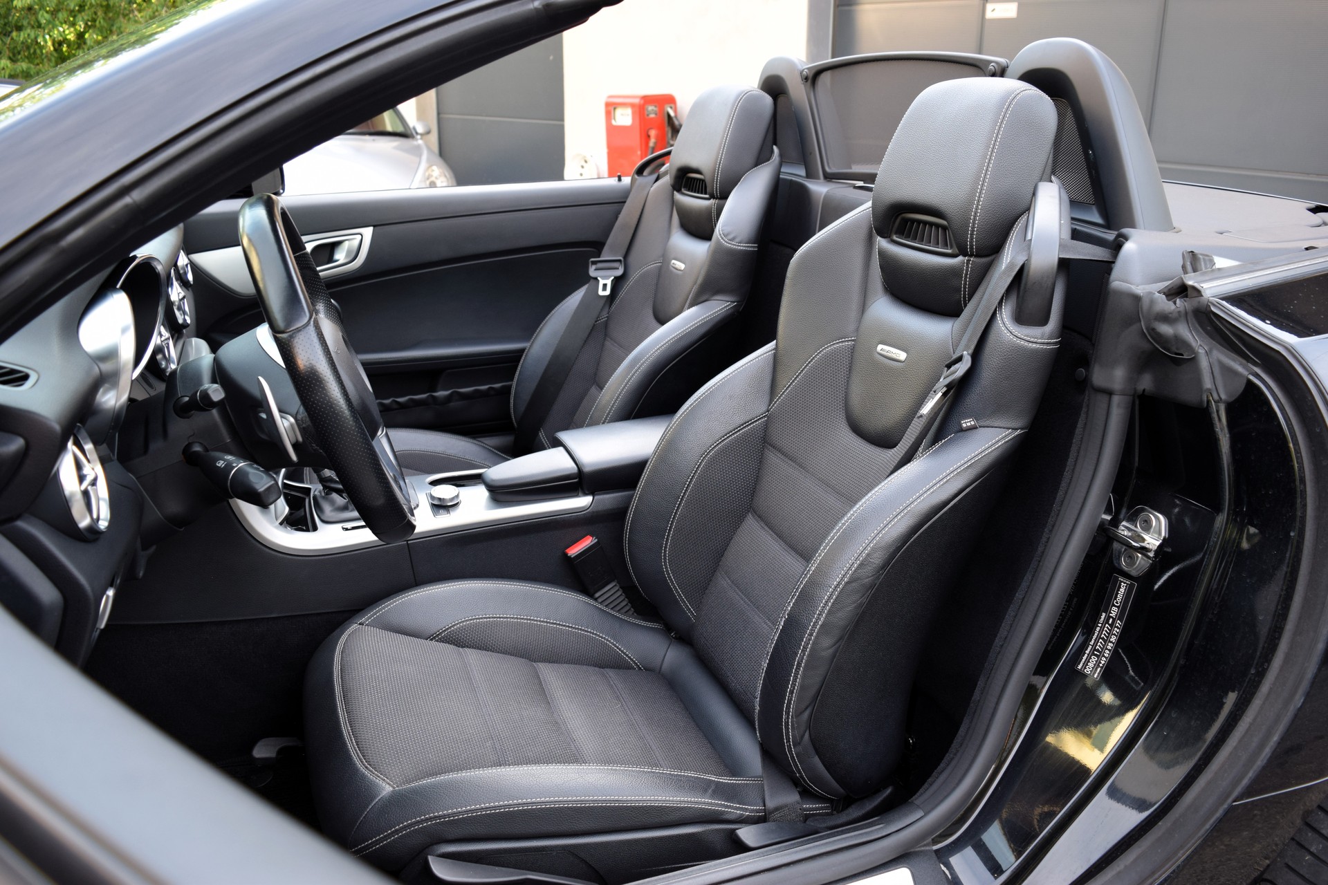 MERCEDES-BENZ SLK 55 AMG 7G-Tronic Speedshift Plus-image-4