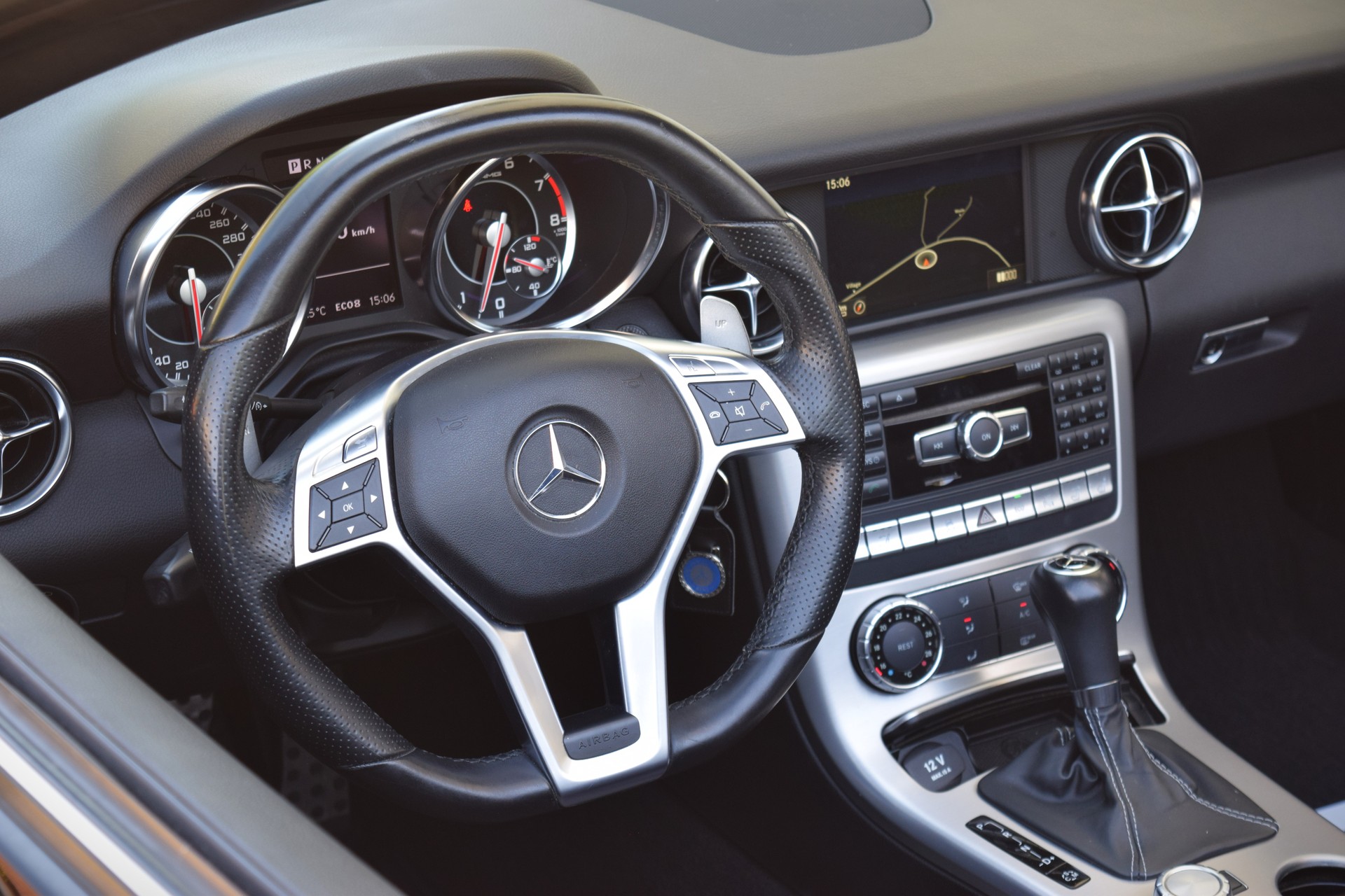 MERCEDES-BENZ SLK 55 AMG 7G-Tronic Speedshift Plus-image-12