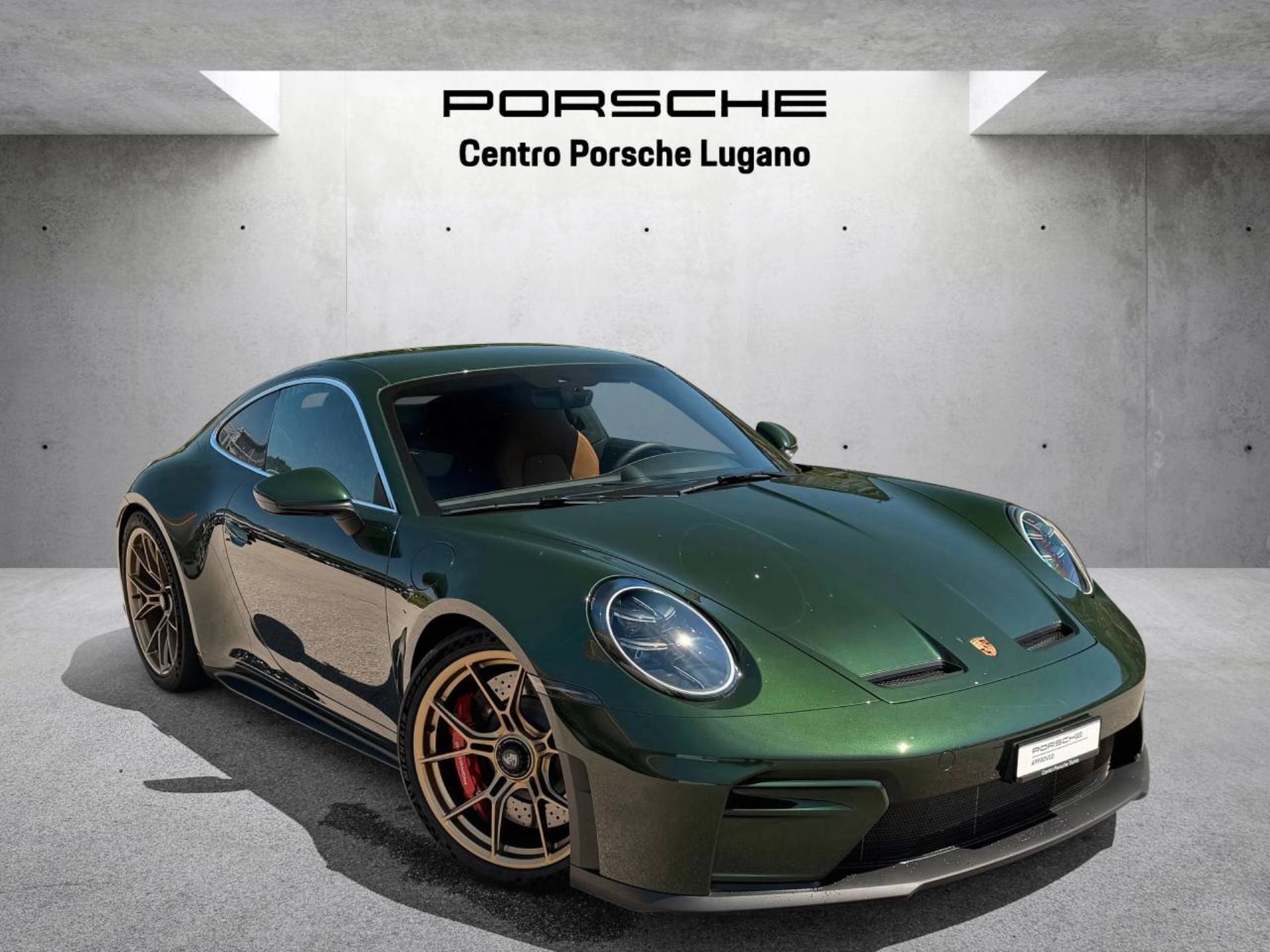 PORSCHE 911 GT3 con pacchetto Touring