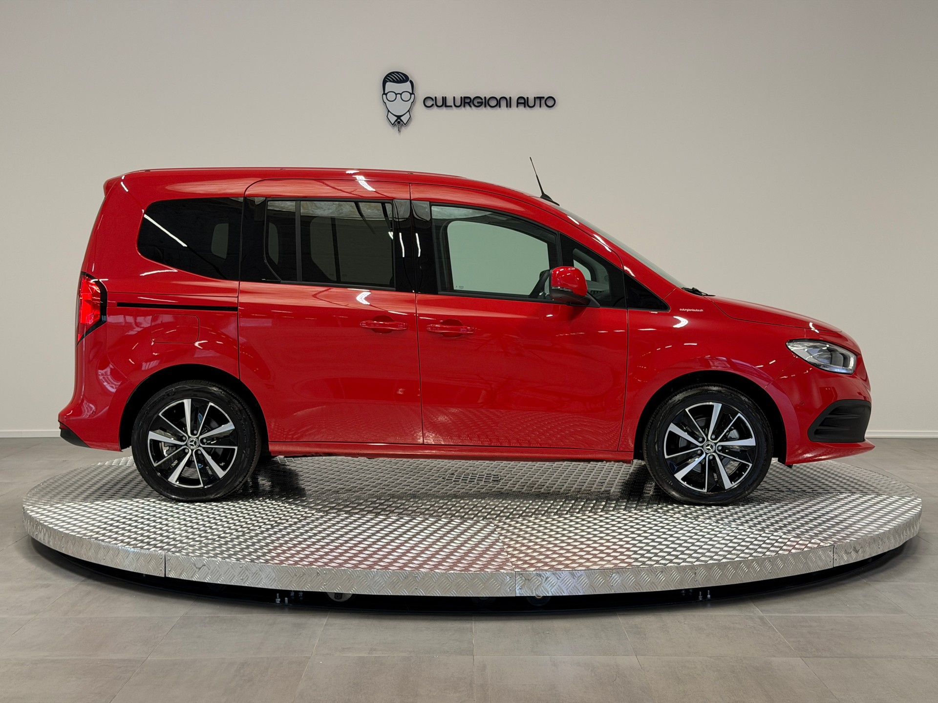 MERCEDES-BENZ T-Klasse 180 Style Automat-showroom-element-3