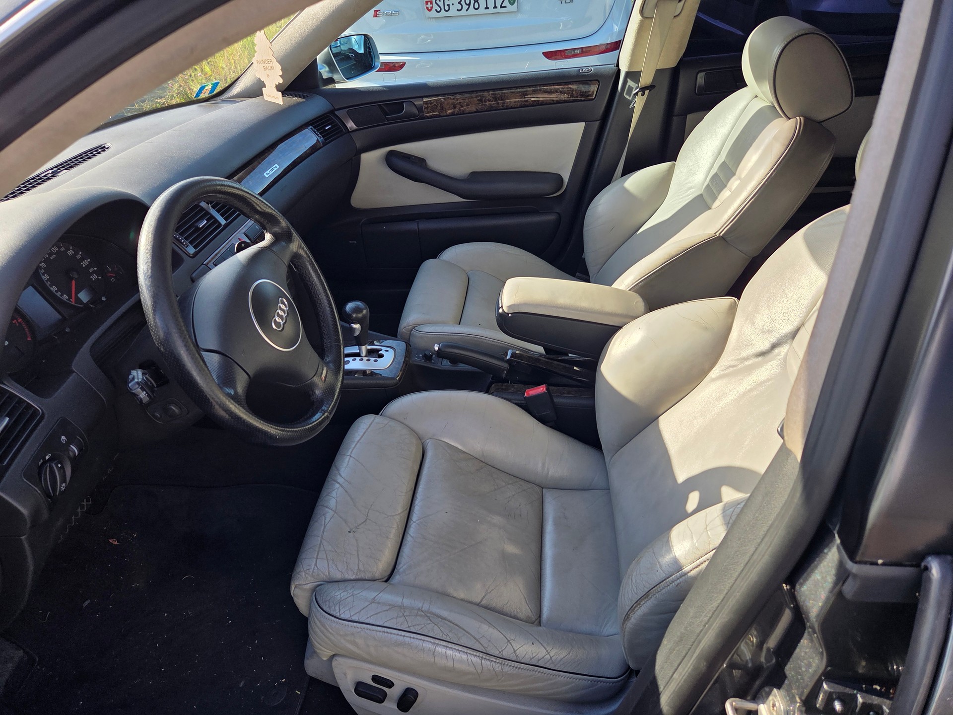 AUDI RS6 Avant quattro tiptronic-image-7