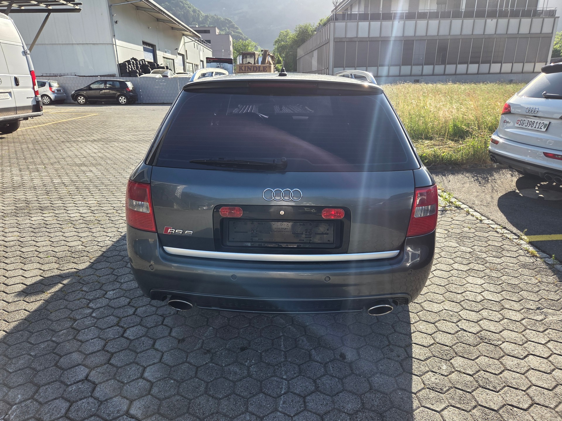 AUDI RS6 Avant quattro tiptronic-image-5