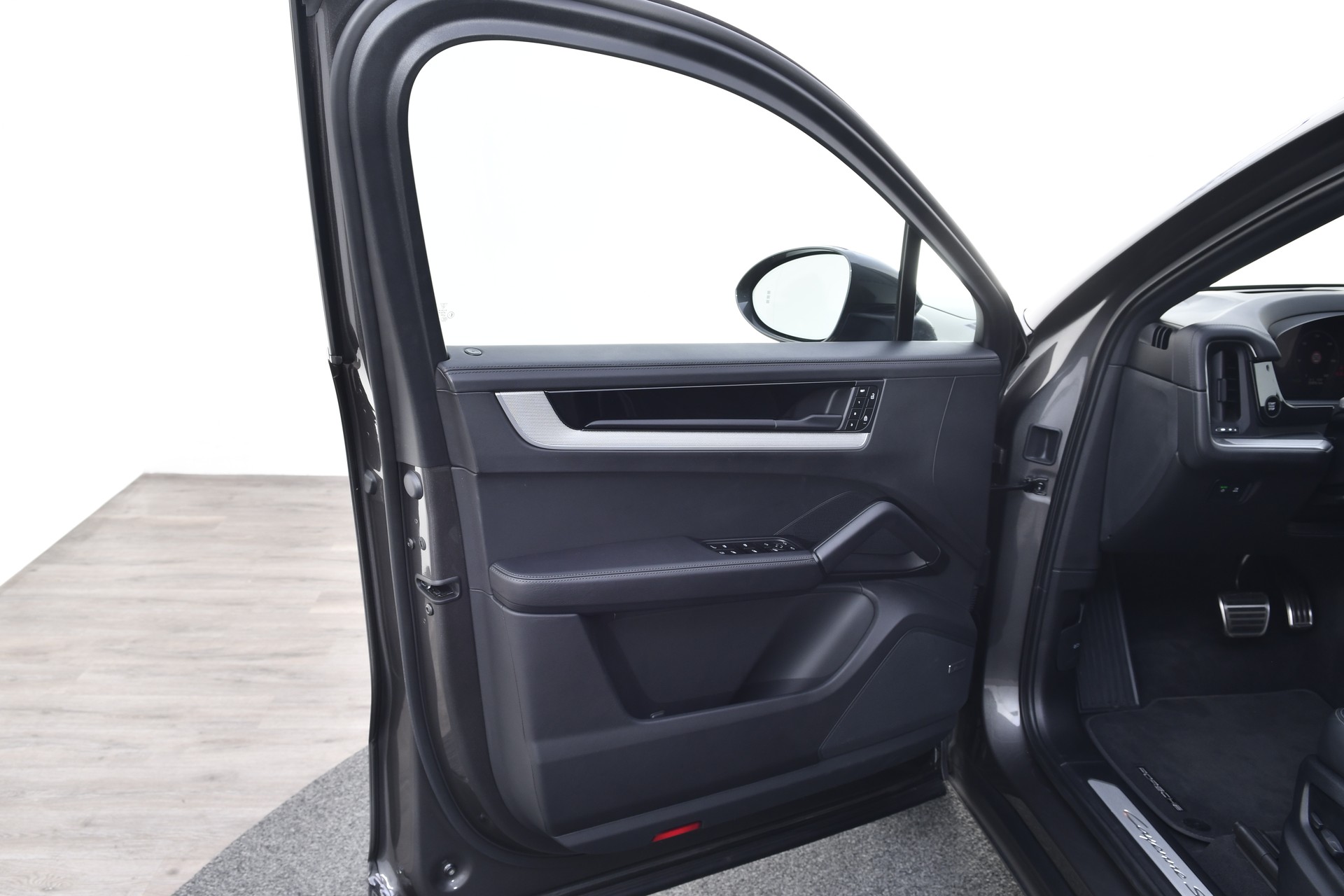 PORSCHE Cayenne S Coupé E-Hybrid Tiptronic-image-8