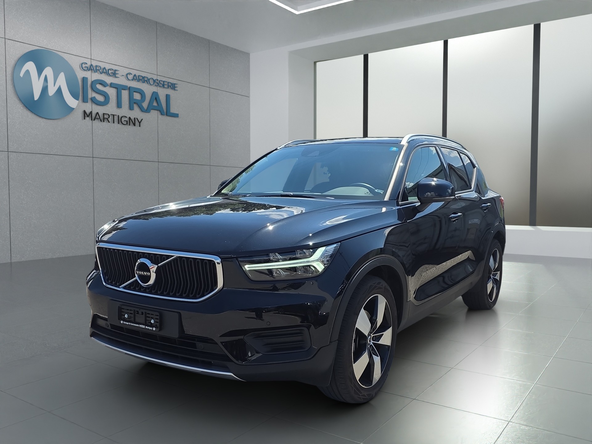 VOLVO XC40 2.0 B4 MH Inscription AWD-image-0