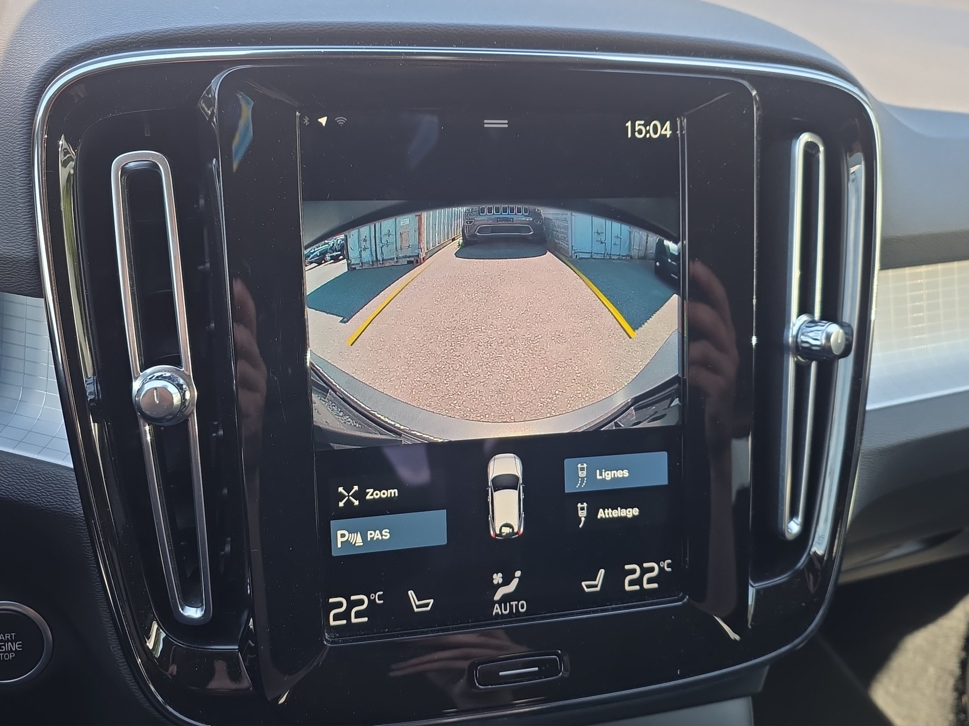 VOLVO XC40 2.0 B4 MH Inscription AWD-image-11
