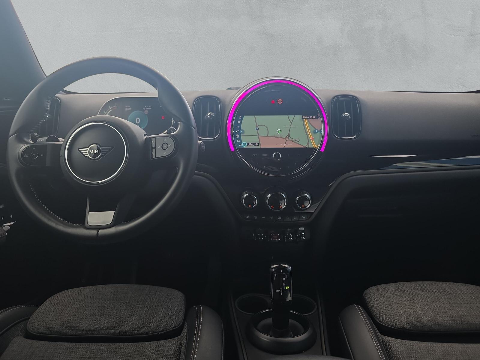 MINI Countryman S ALL4 F60 2.0i (CH)-image-12