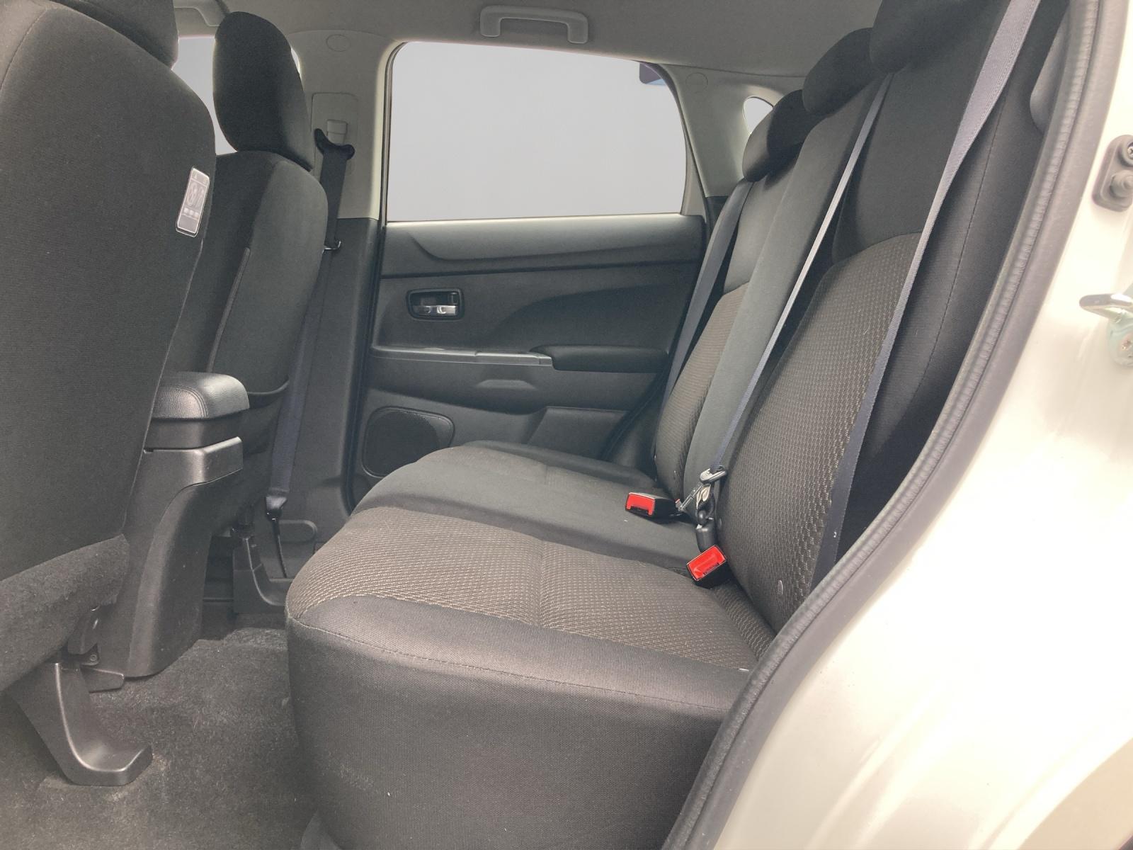 MITSUBISHI ASX 2.0 MIVEC Value 4x4-image-9