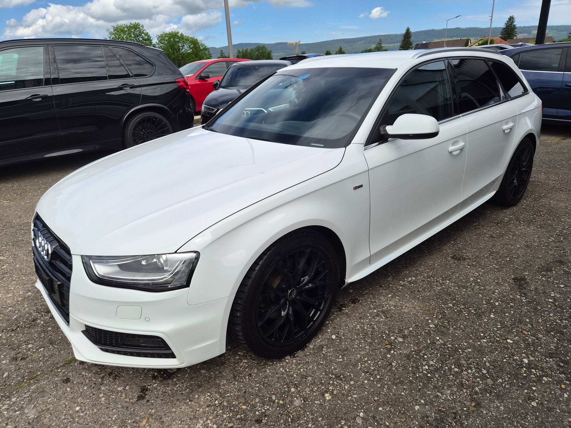 AUDI A4 Avant 2.0 TDI quattro S-tronic-image-2