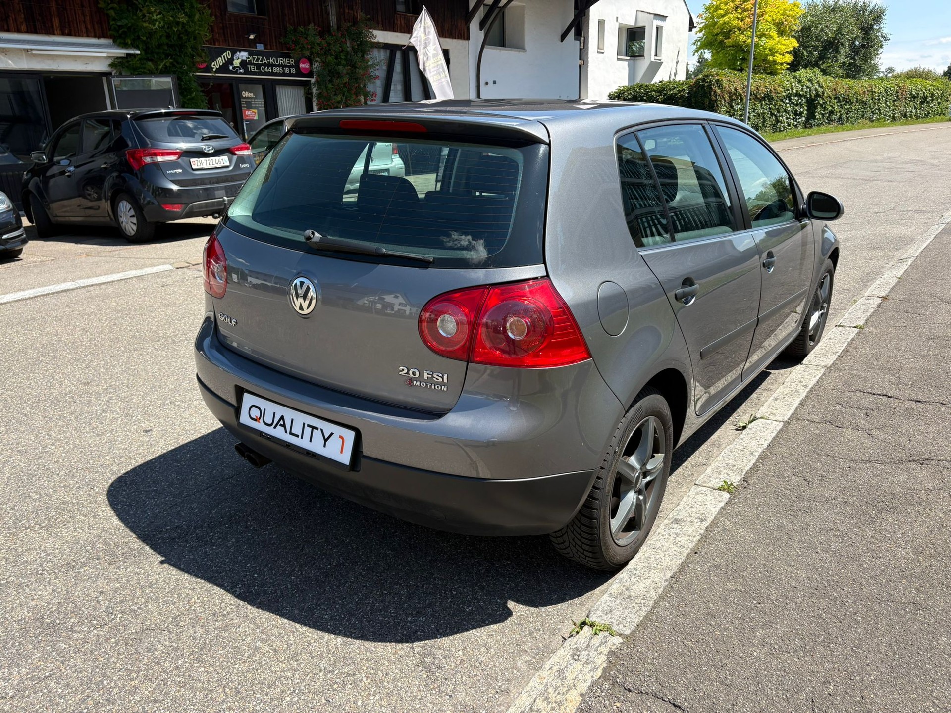 VW Golf 2.0 FSI Sportline 4Motion-image-12