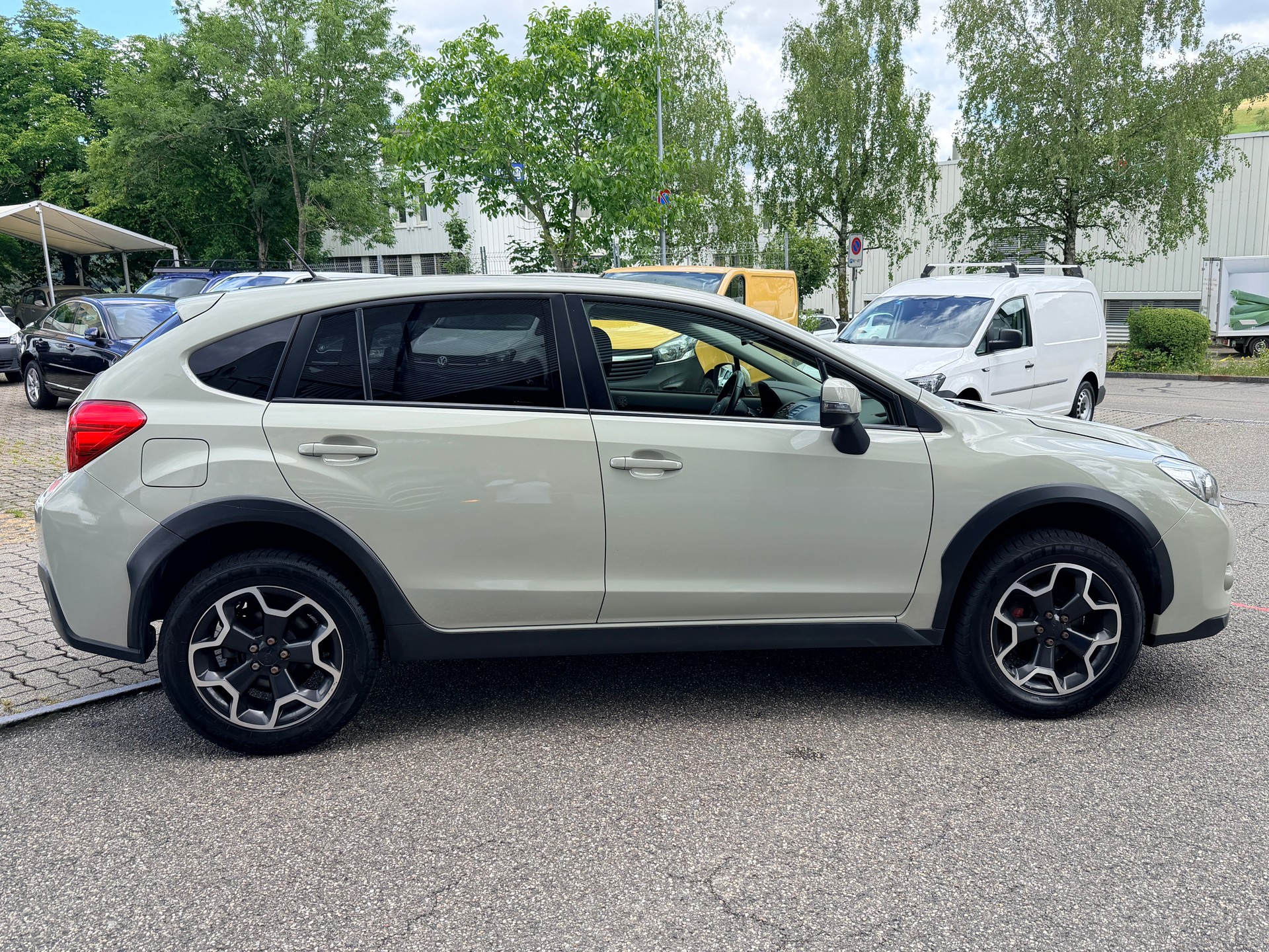 SUBARU XV 1.6 Swiss Two AWD CVT-image-1