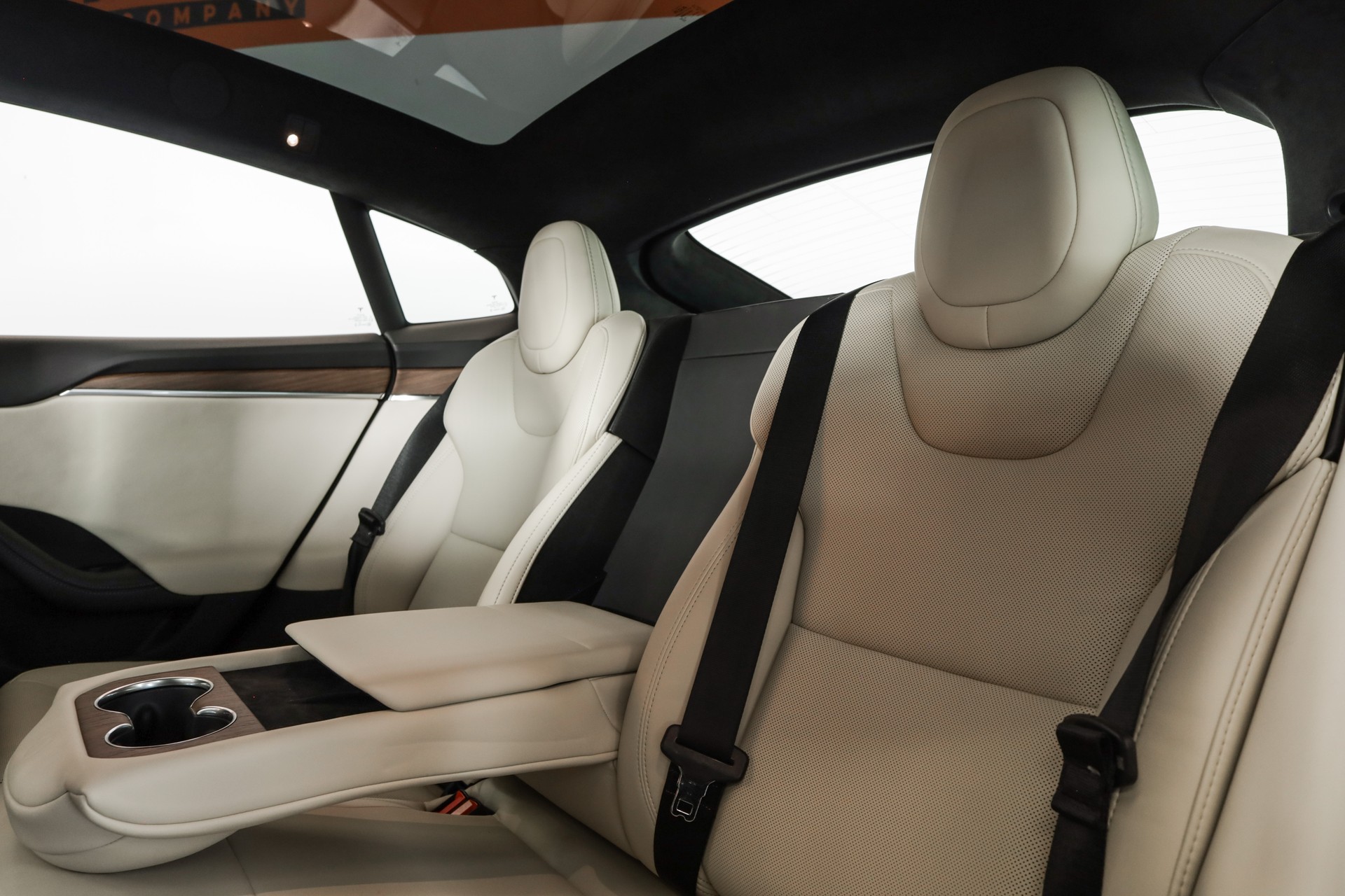 TESLA Model S 100 kWh Palladium-image-11