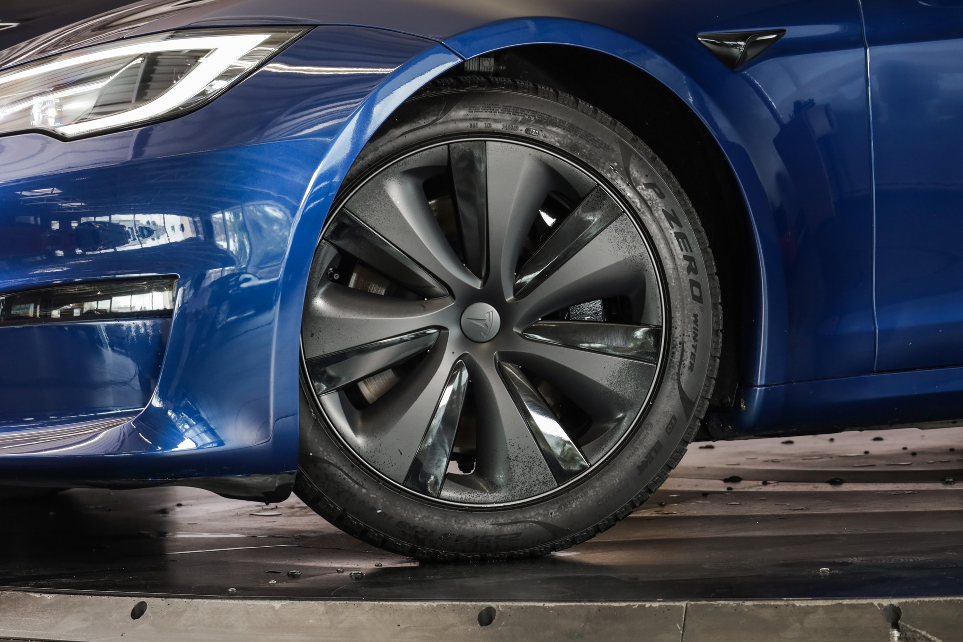 TESLA Model S 100 kWh Palladium-image-7