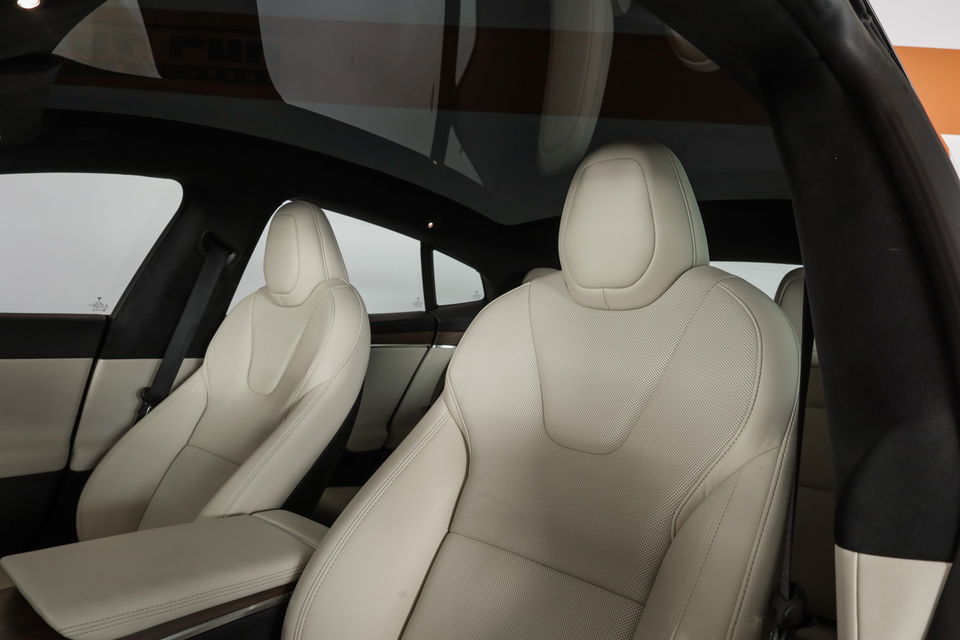 TESLA Model S 100 kWh Palladium-image-10
