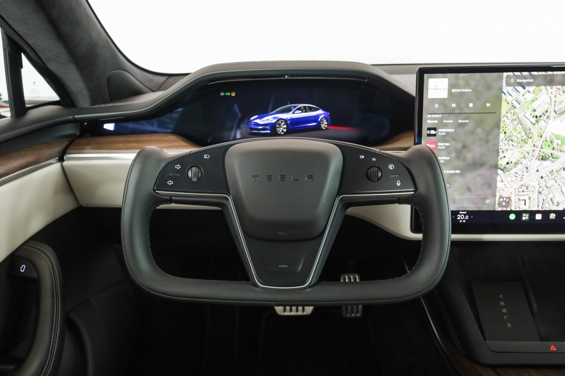 TESLA Model S 100 kWh Palladium-image-14
