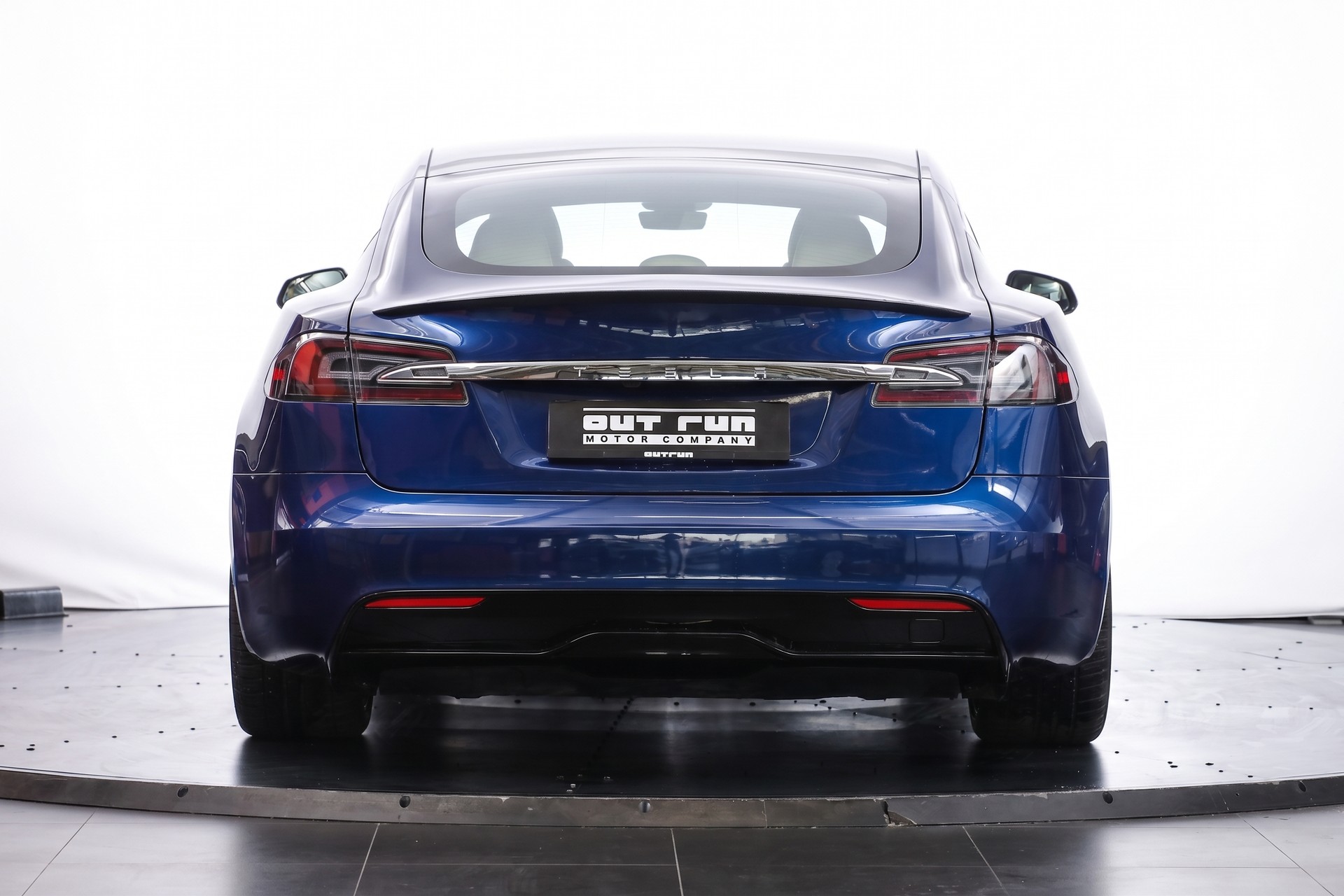 TESLA Model S 100 kWh Palladium-image-2
