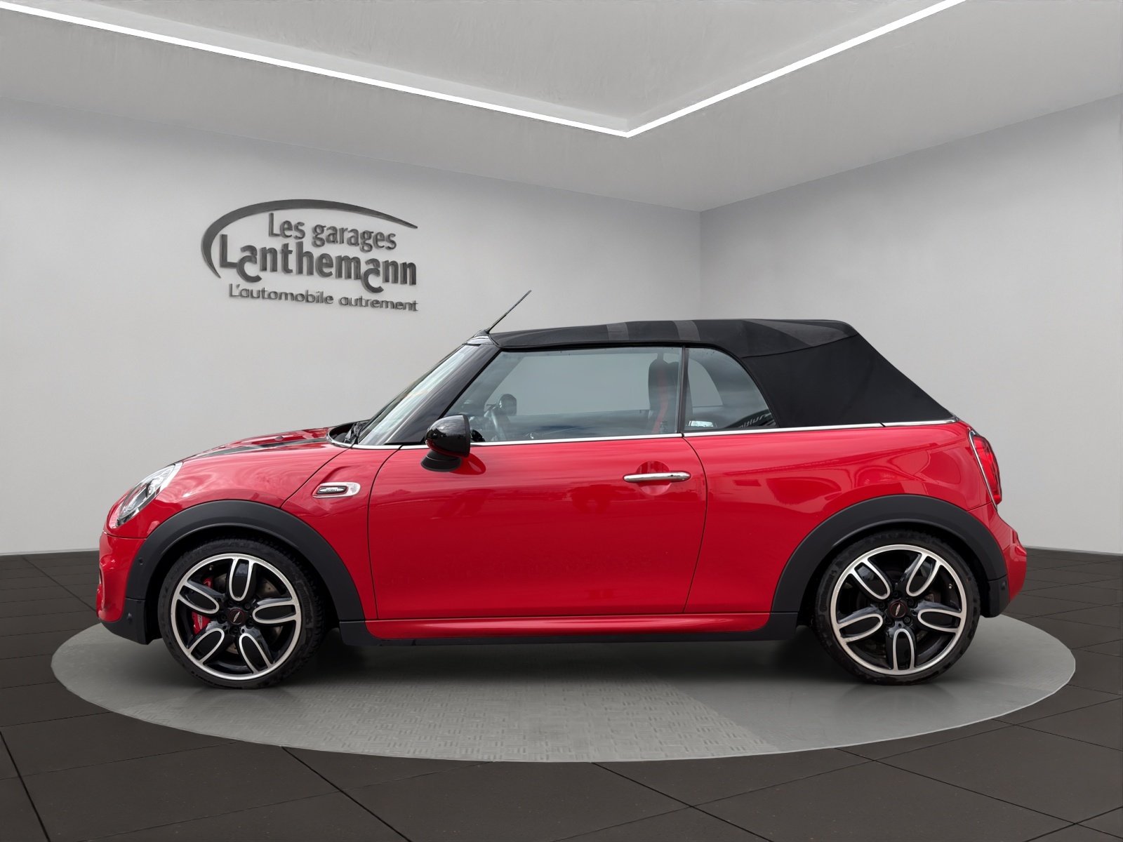 MINI Cooper John Cooper Works Cabriolet Steptronic-image-1
