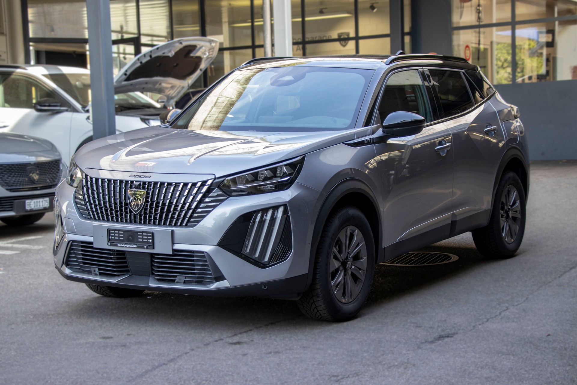 PEUGEOT 2008 1.2 145 MHEV GT-image-0