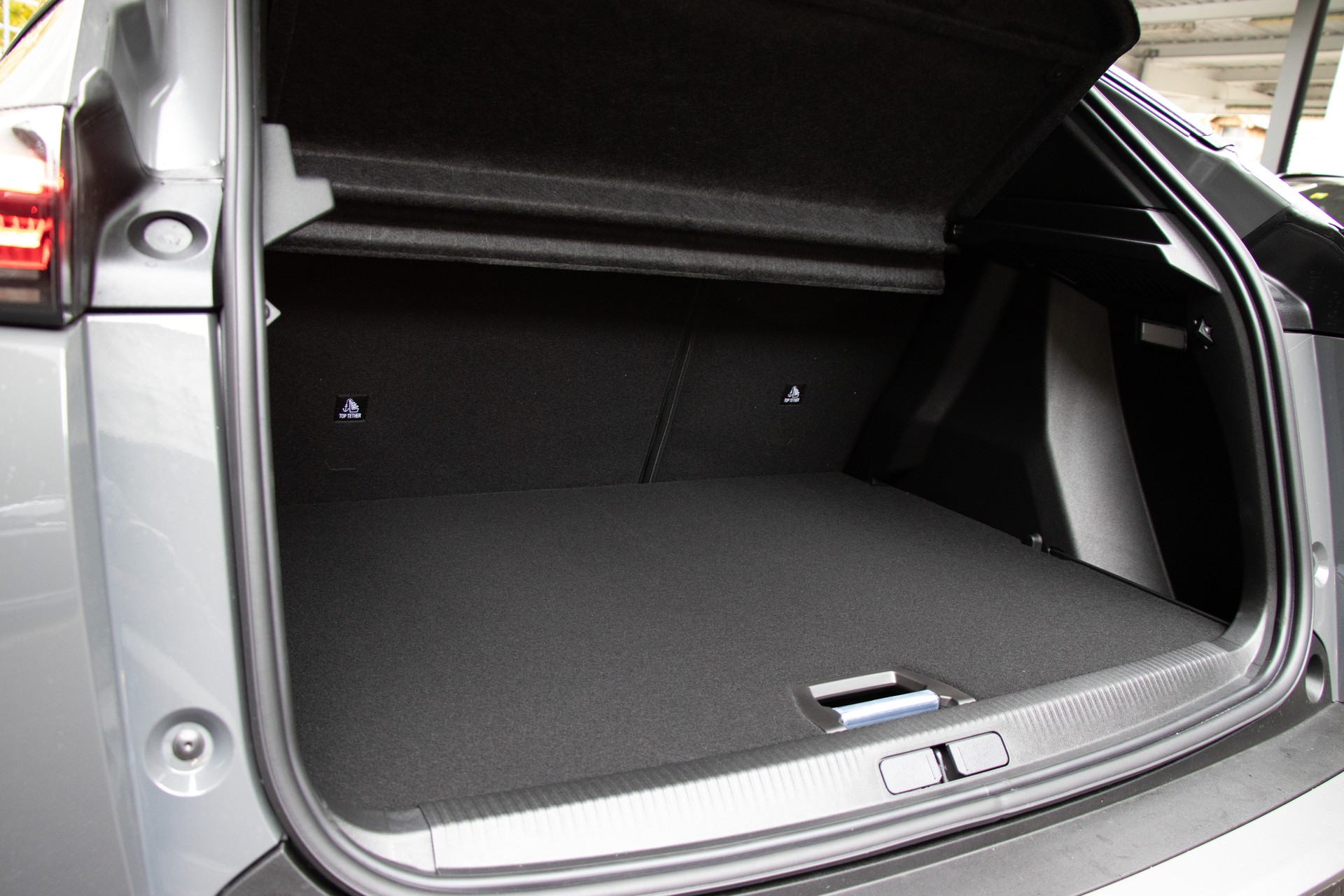 PEUGEOT 2008 1.2 145 MHEV GT-image-7