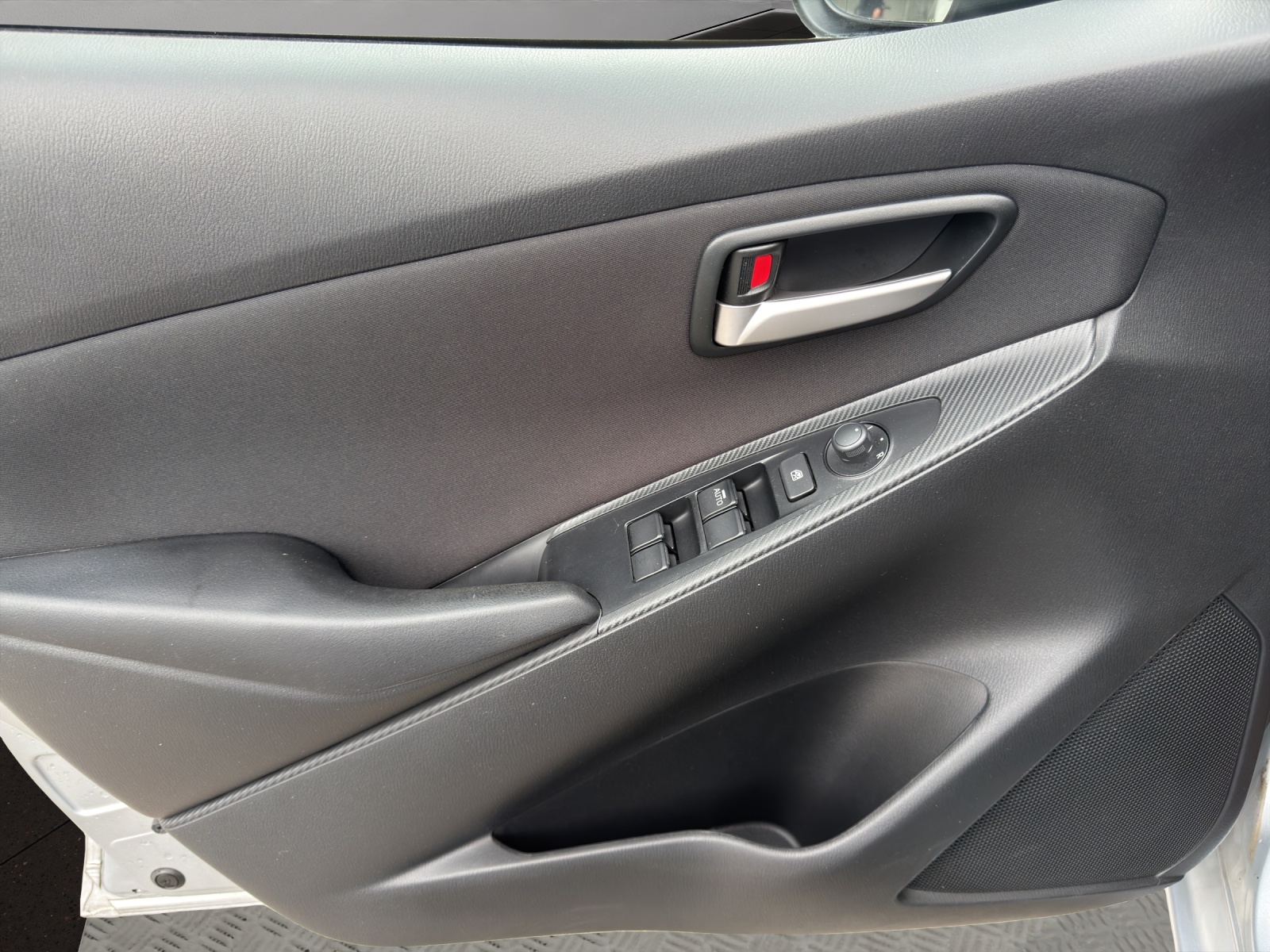 MAZDA 2 SKYACTIV-G 75 Challenge-image-11