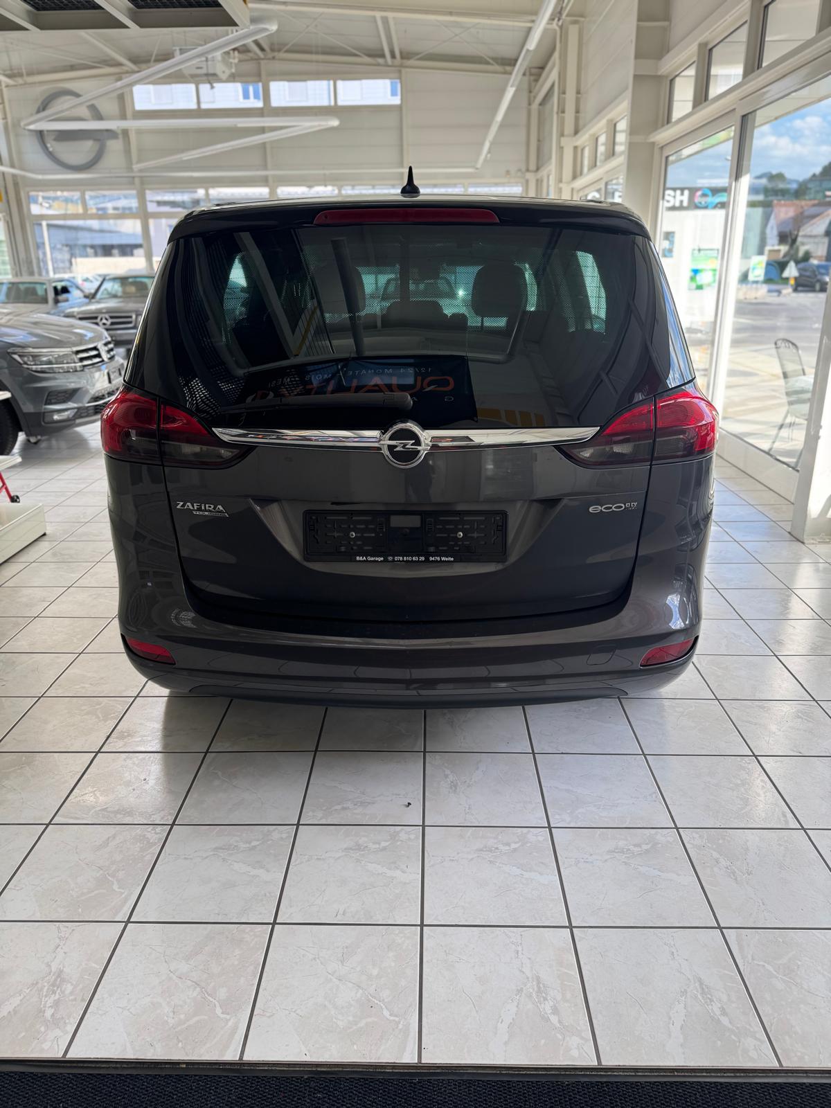 OPEL Zafira Tourer 1.4i 16V Cosmo-image-2