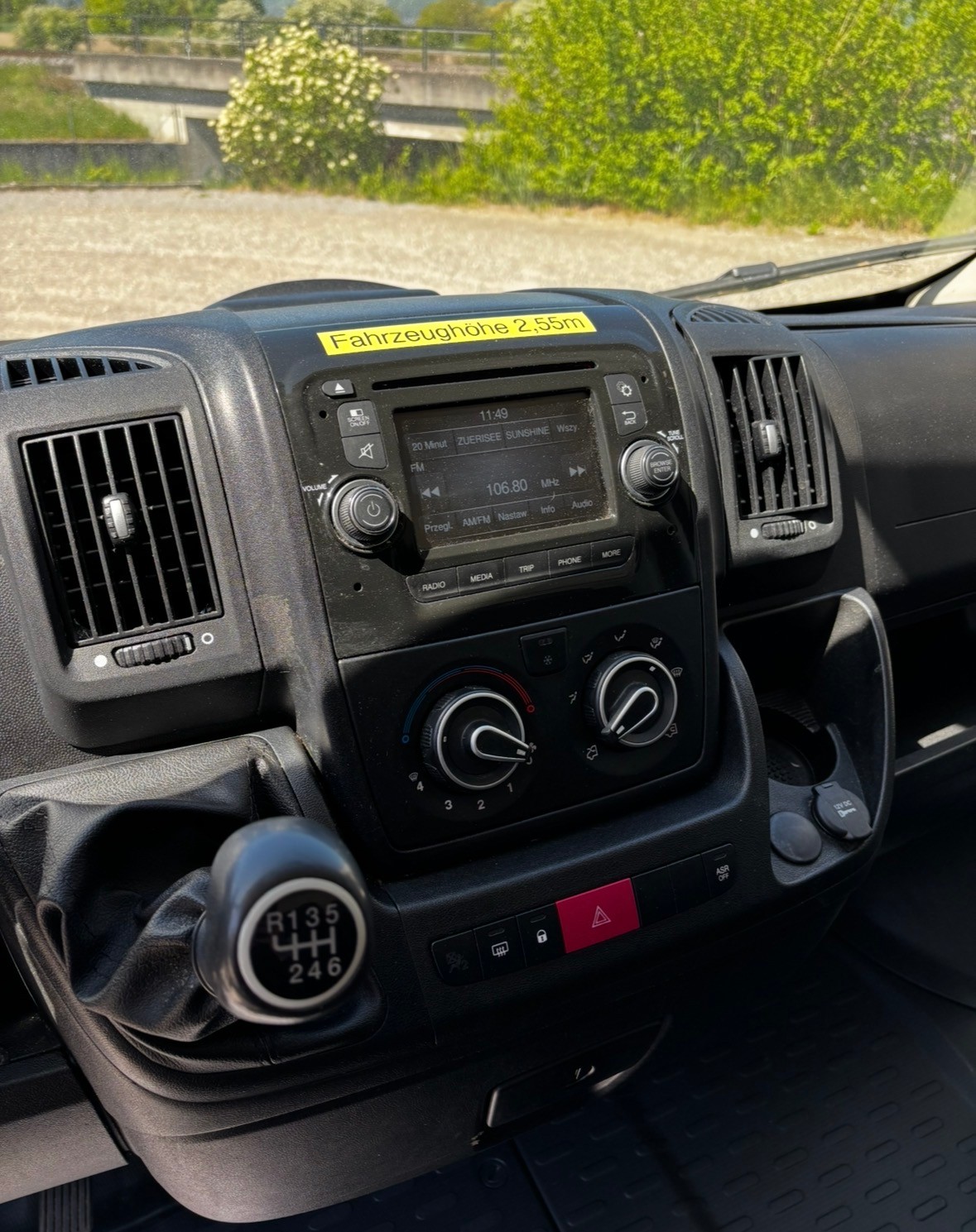 PEUGEOT Boxer 2.0 HDI 335 Active L2H2-image-9