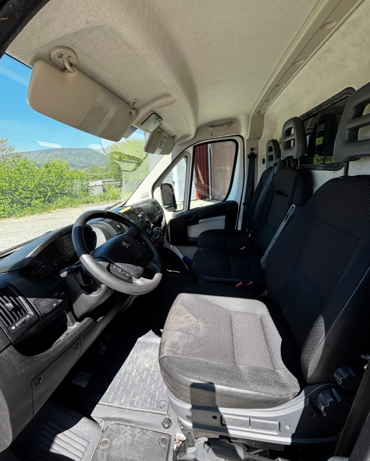PEUGEOT Boxer 2.0 HDI 335 Active L2H2-image-7