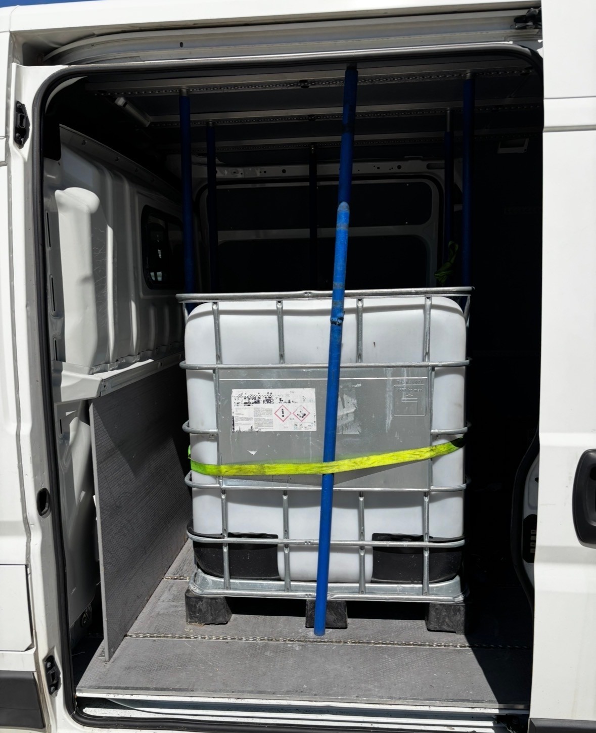 PEUGEOT Boxer 2.0 HDI 335 Active L2H2-image-11