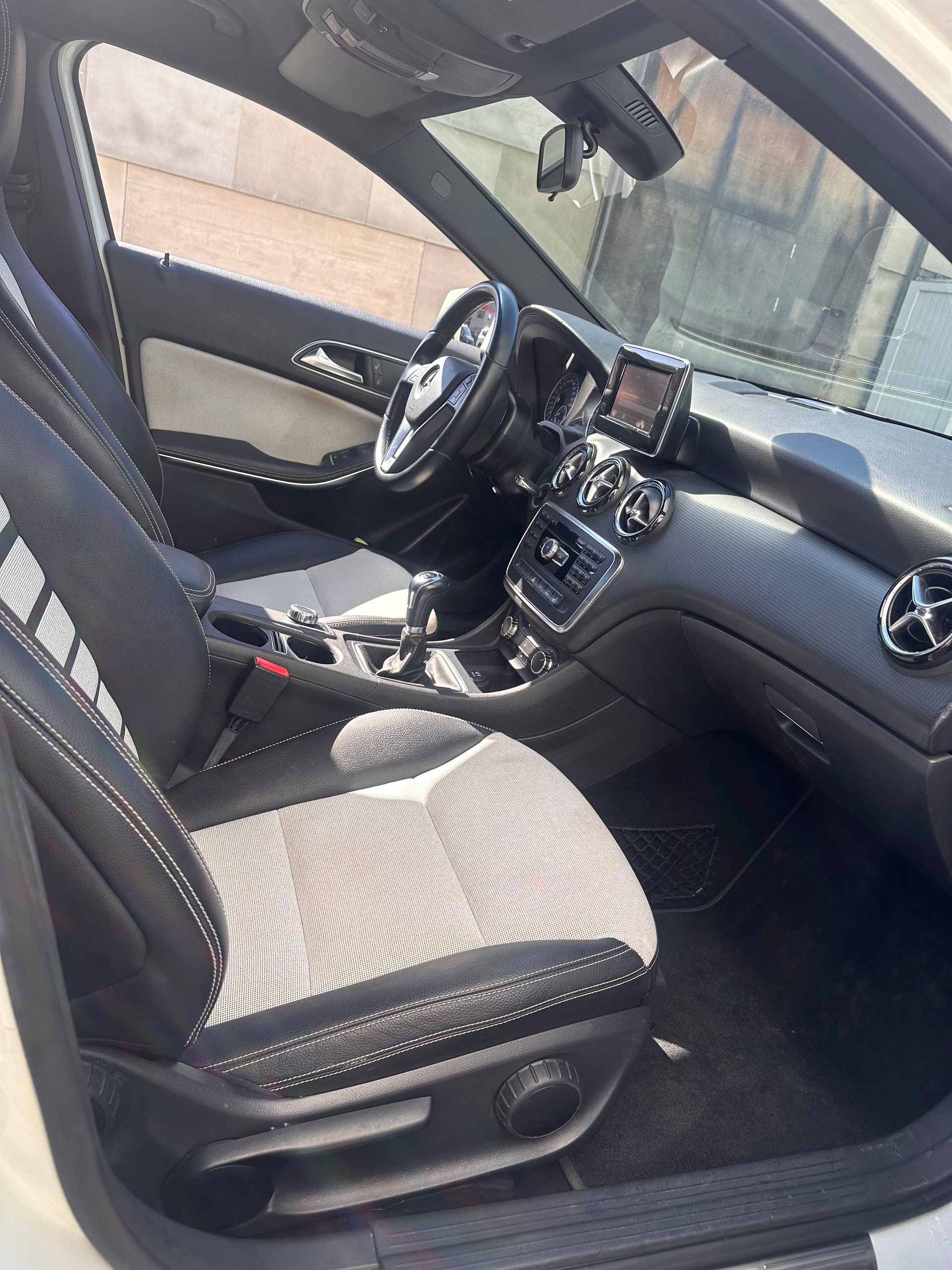 MERCEDES-BENZ A 180 AMG Line, Navigation, Parksensoren, Bluetooth,, Frisch ab MFK-image-7
