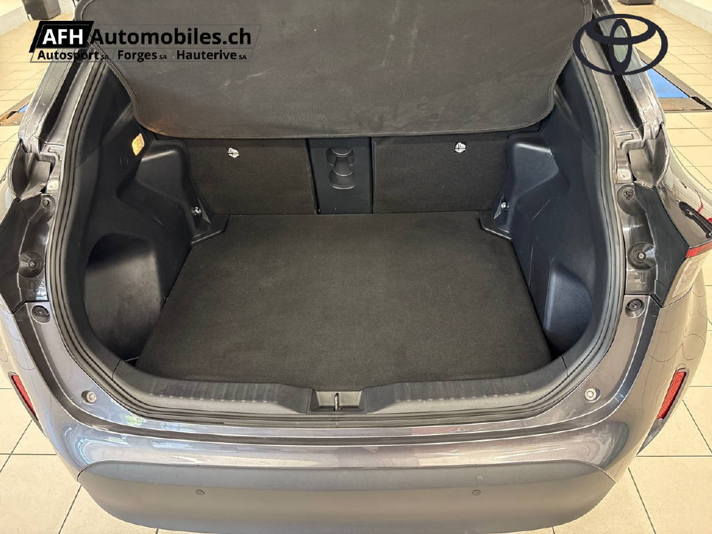 TOYOTA Yaris Cross 1.5 Trend AWD-image-16