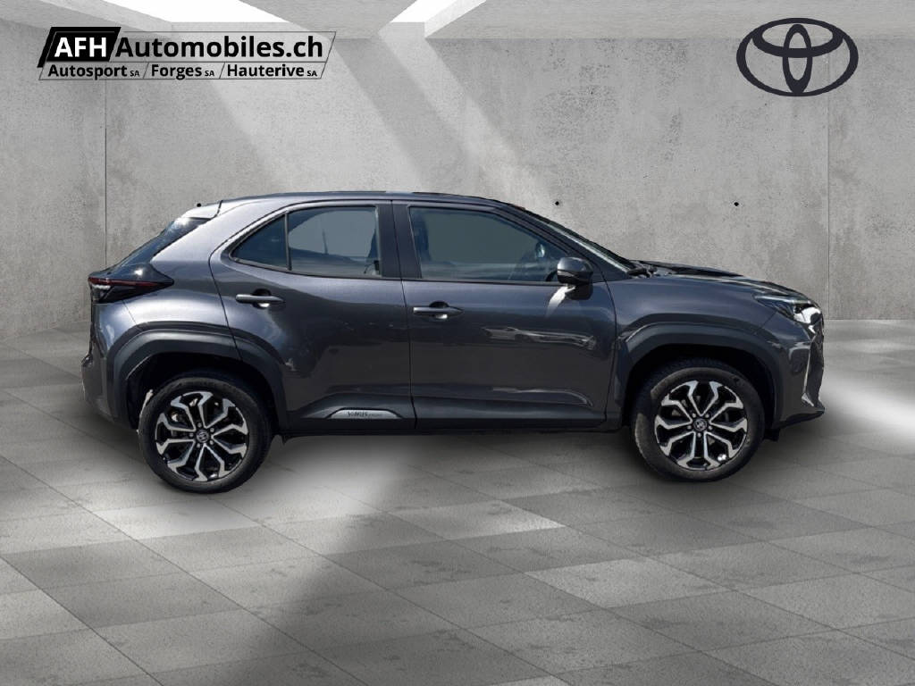TOYOTA Yaris Cross 1.5 Trend AWD-image-3