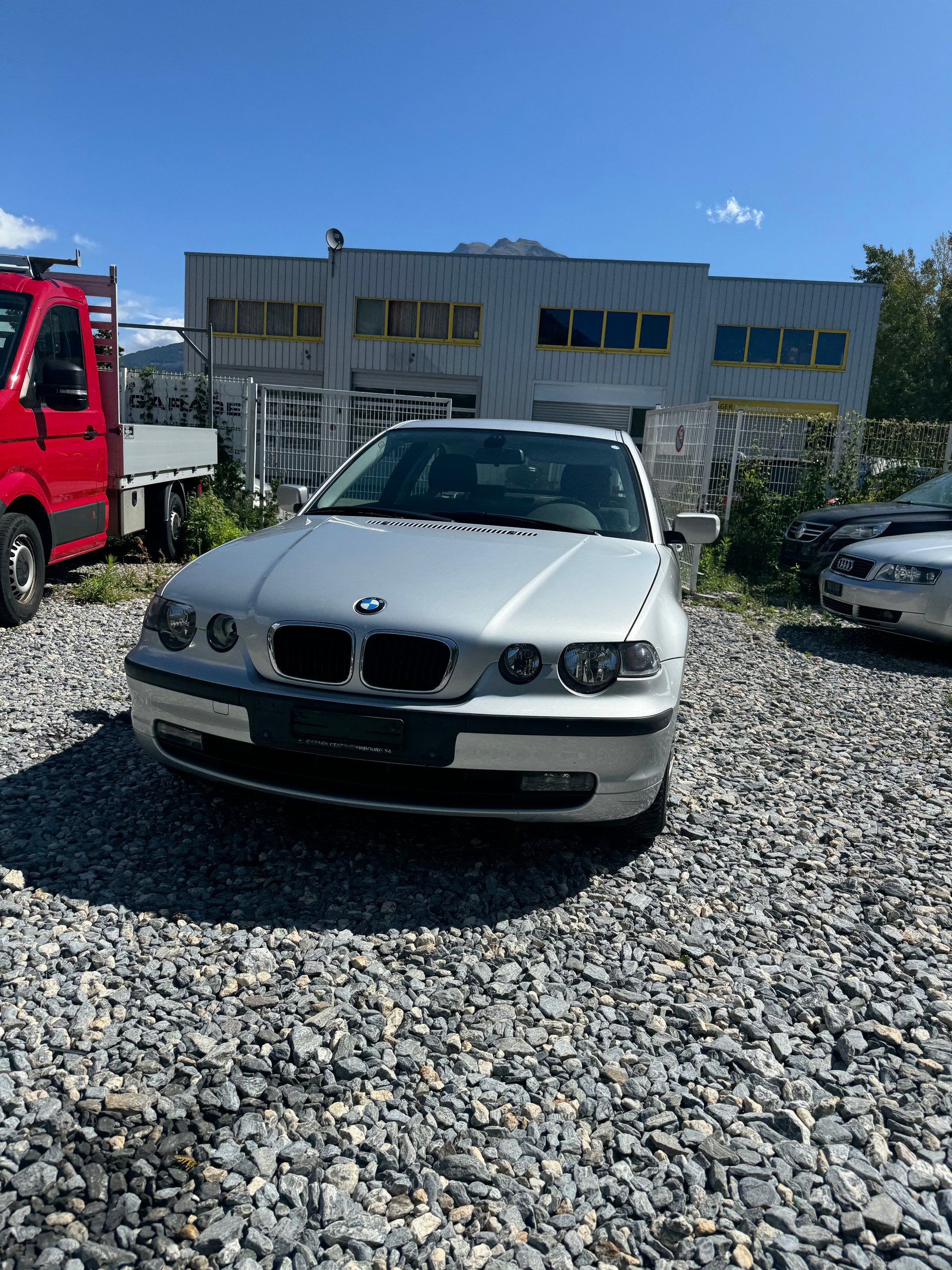 BMW 318 ti Compact-image-6