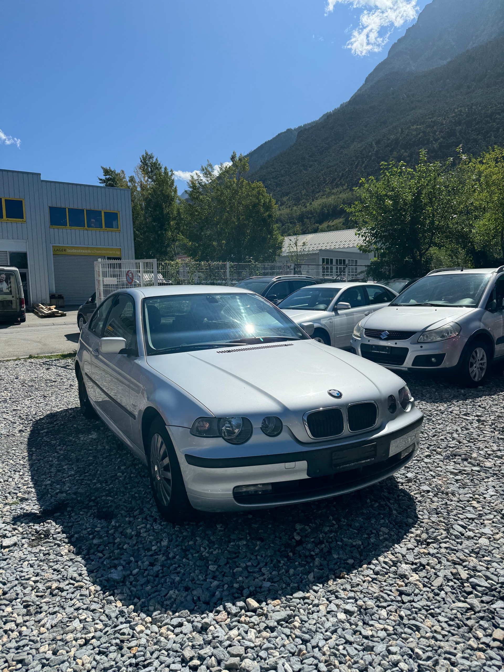 BMW 318 ti Compact-image-12
