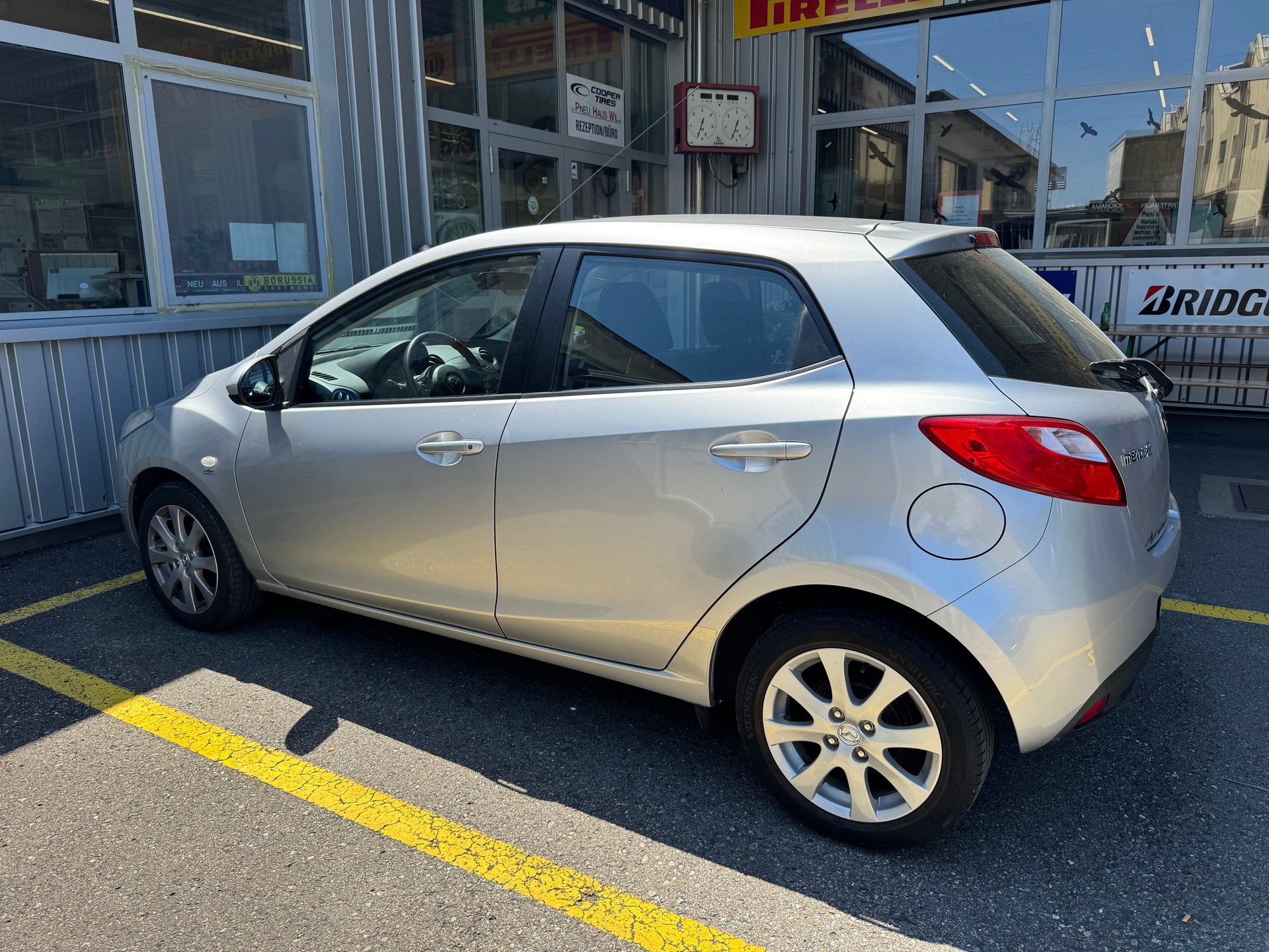 MAZDA 2 1.5i 16V Exclusive Automatic-image-1