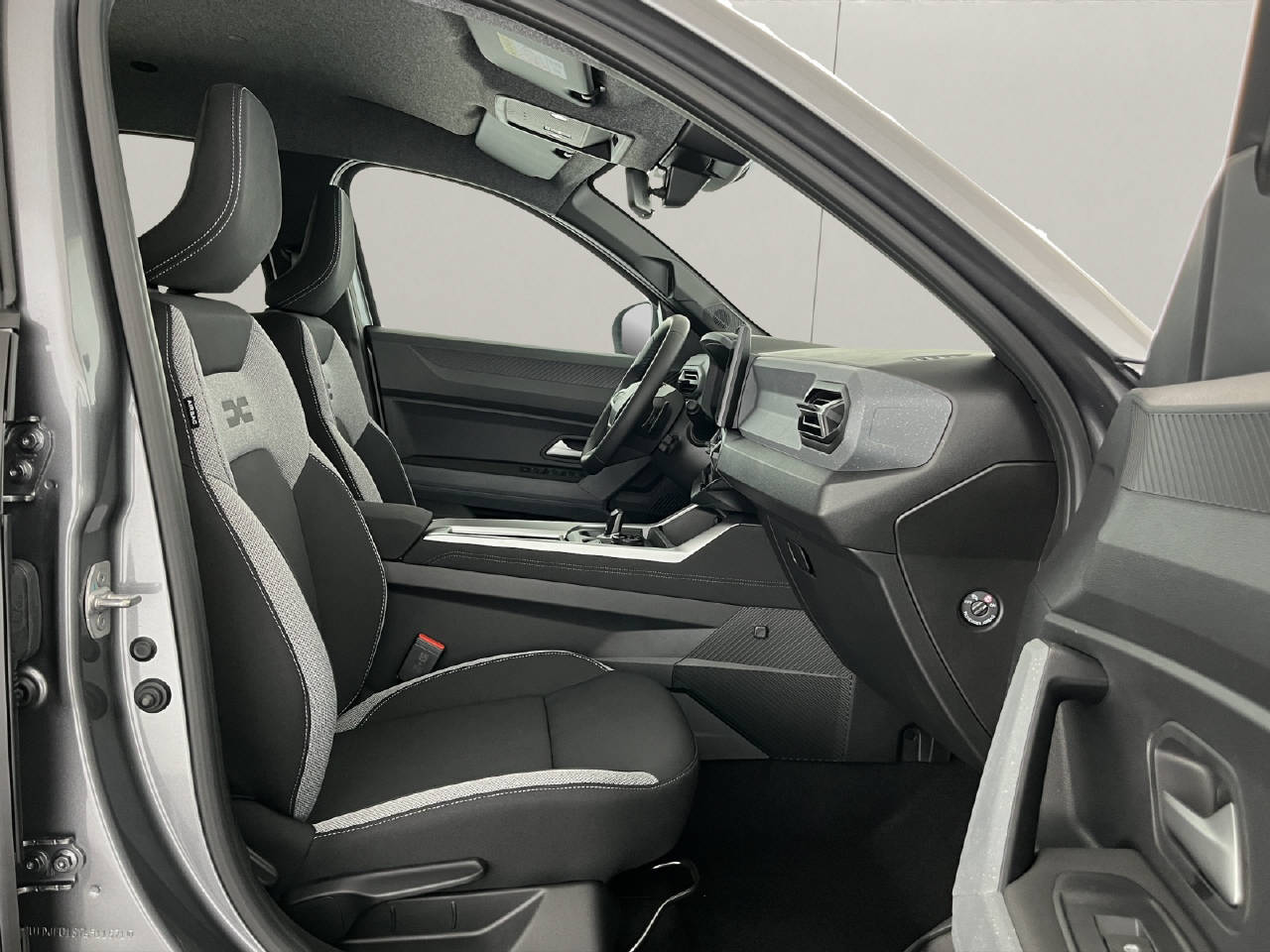 DACIA Bigster 1.2 Hybrid Journey 4WD-image-15