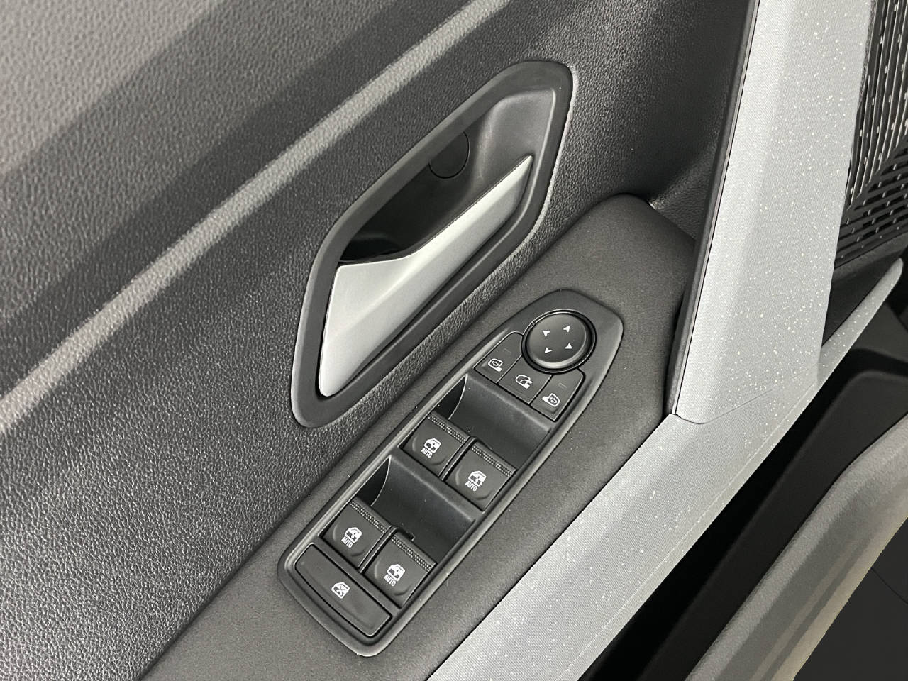 DACIA Bigster 1.2 Hybrid Journey 4WD-image-12
