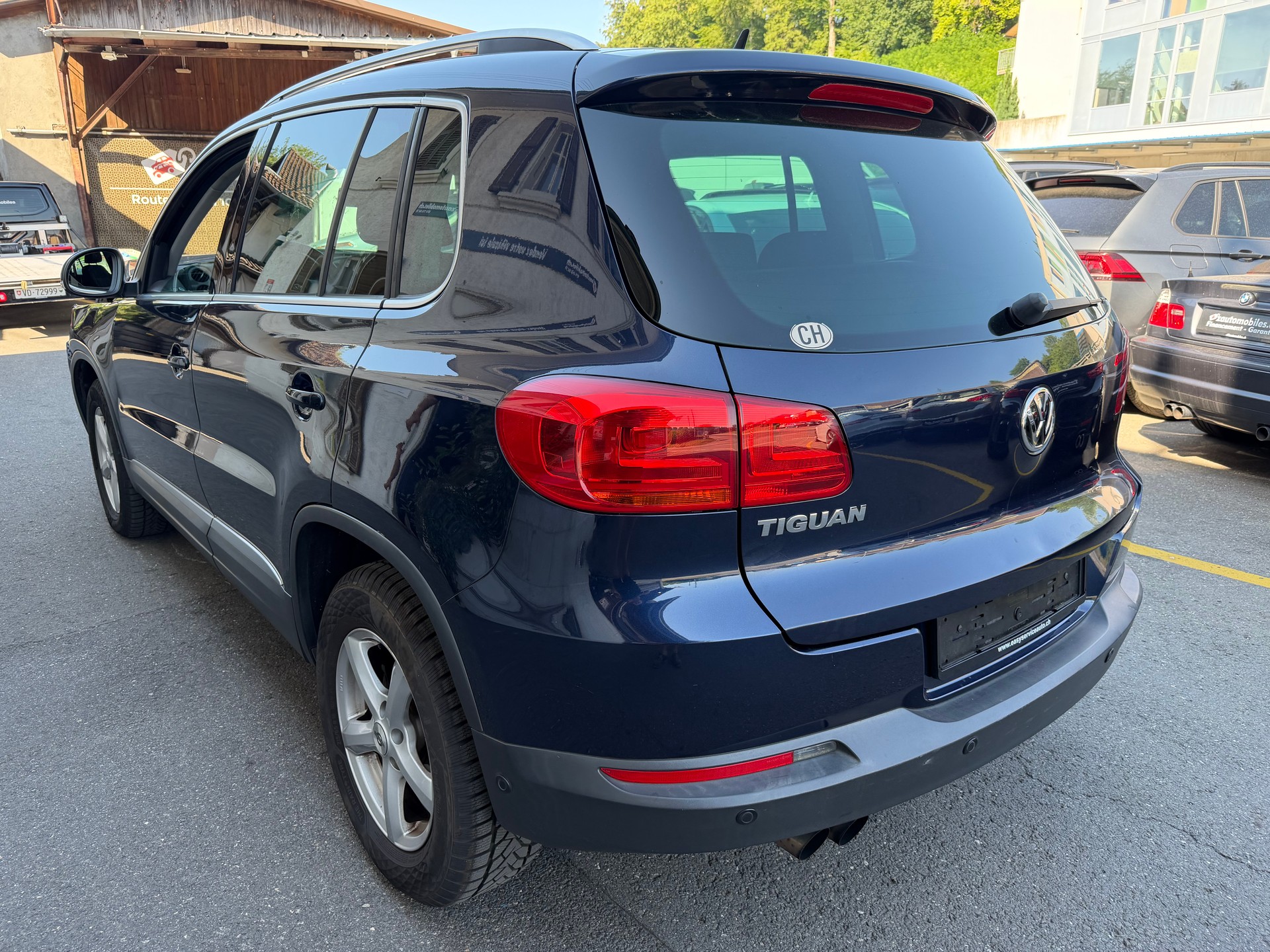 VW Tiguan 2.0 TSI Track&Style 4Motion-image-1