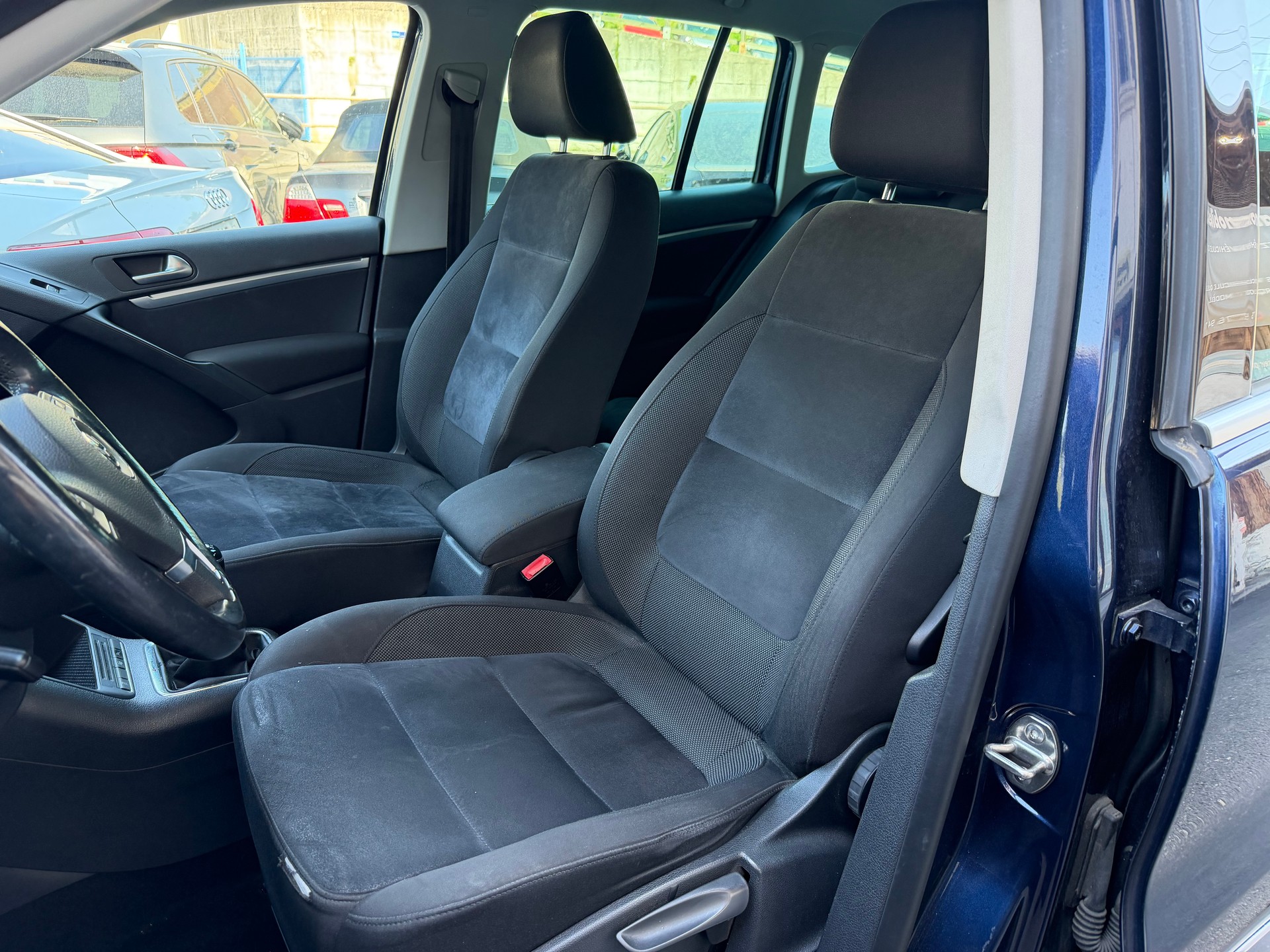 VW Tiguan 2.0 TSI Track&Style 4Motion-image-4