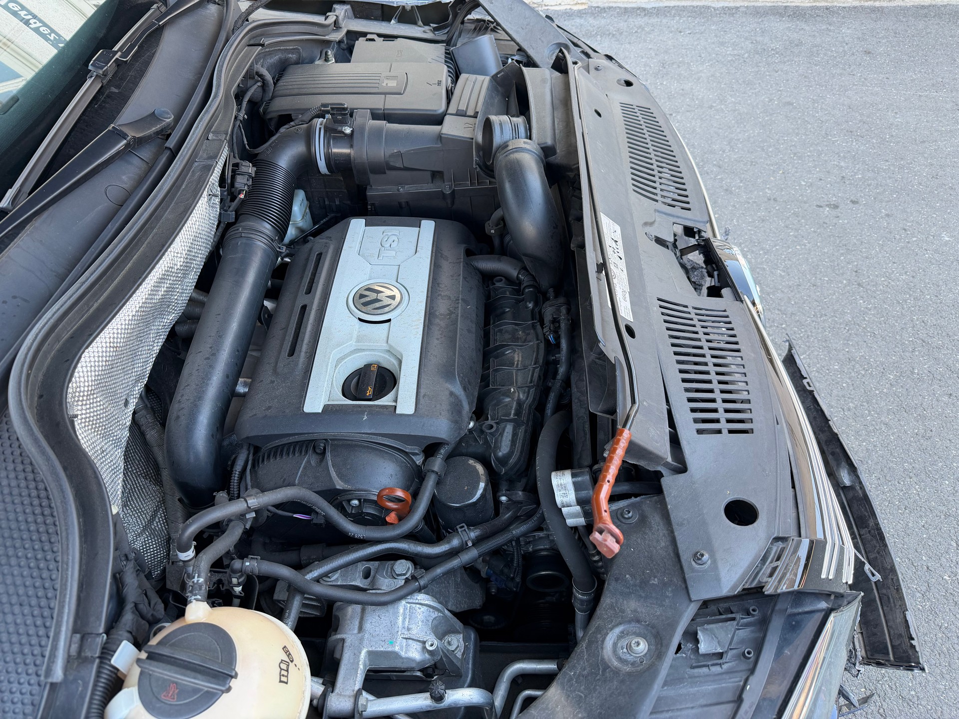 VW Tiguan 2.0 TSI Track&Style 4Motion-image-2