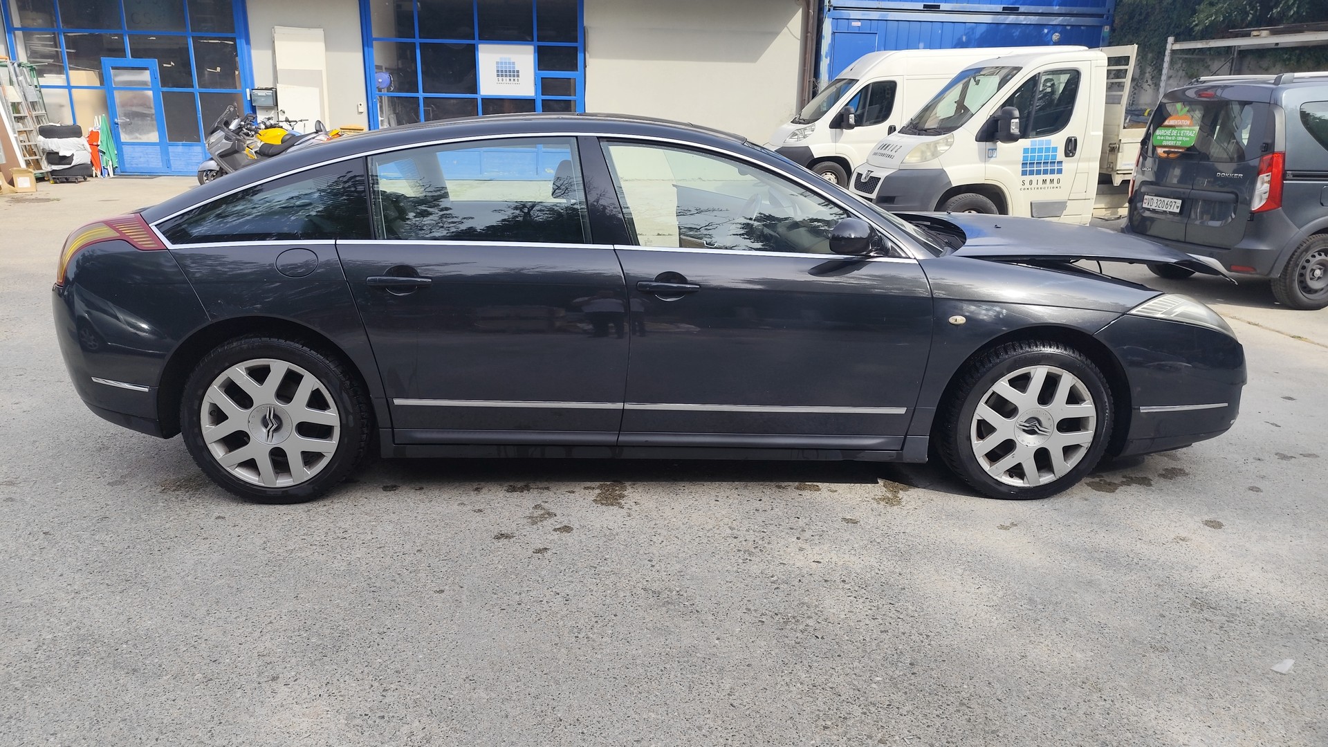 CITROEN C6 Sedan 2.7 HDi V6 Exclusive Automatic-image-3