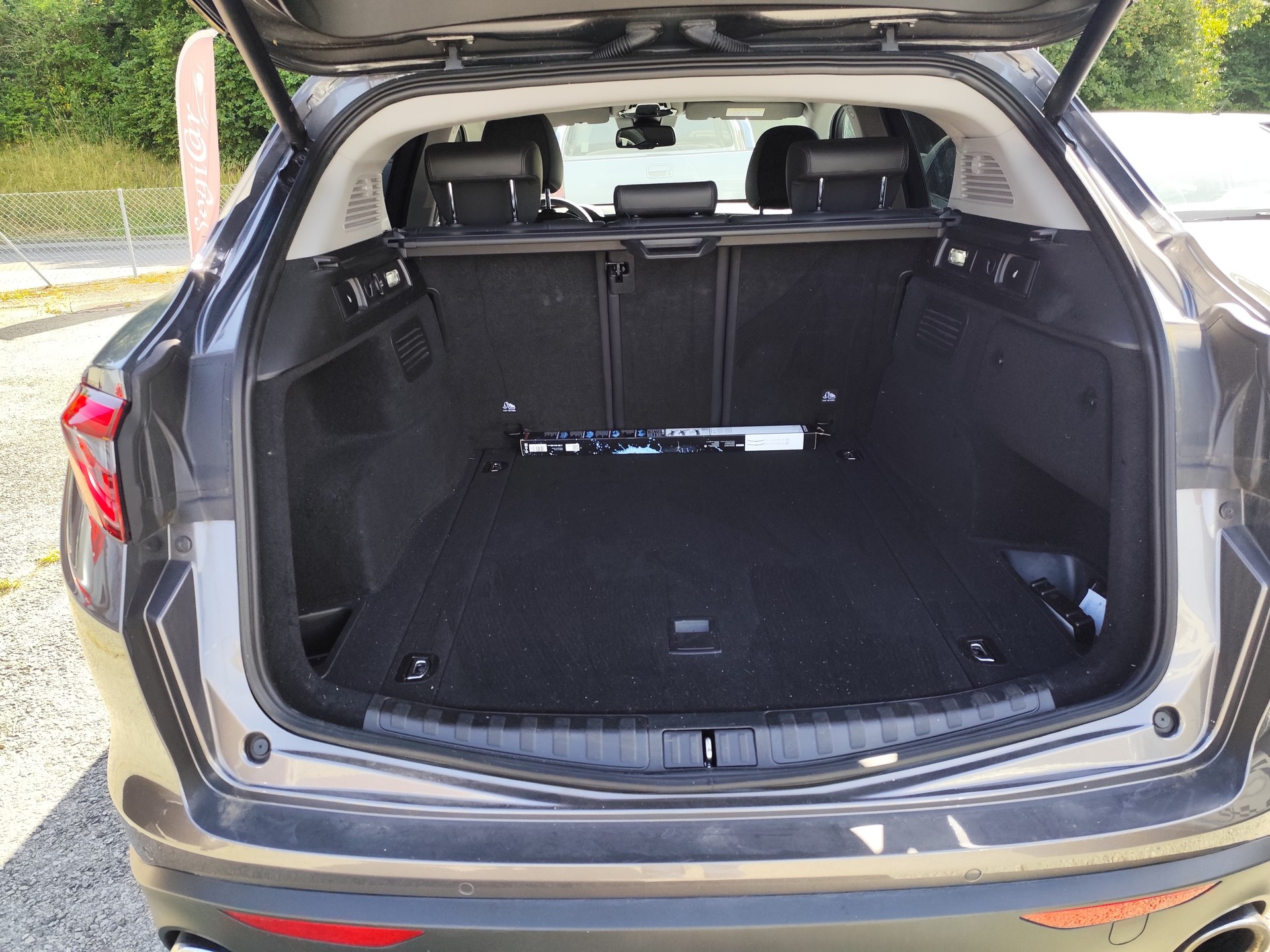 CITROEN C6 Sedan 2.7 HDi V6 Exclusive Automatic-image-8