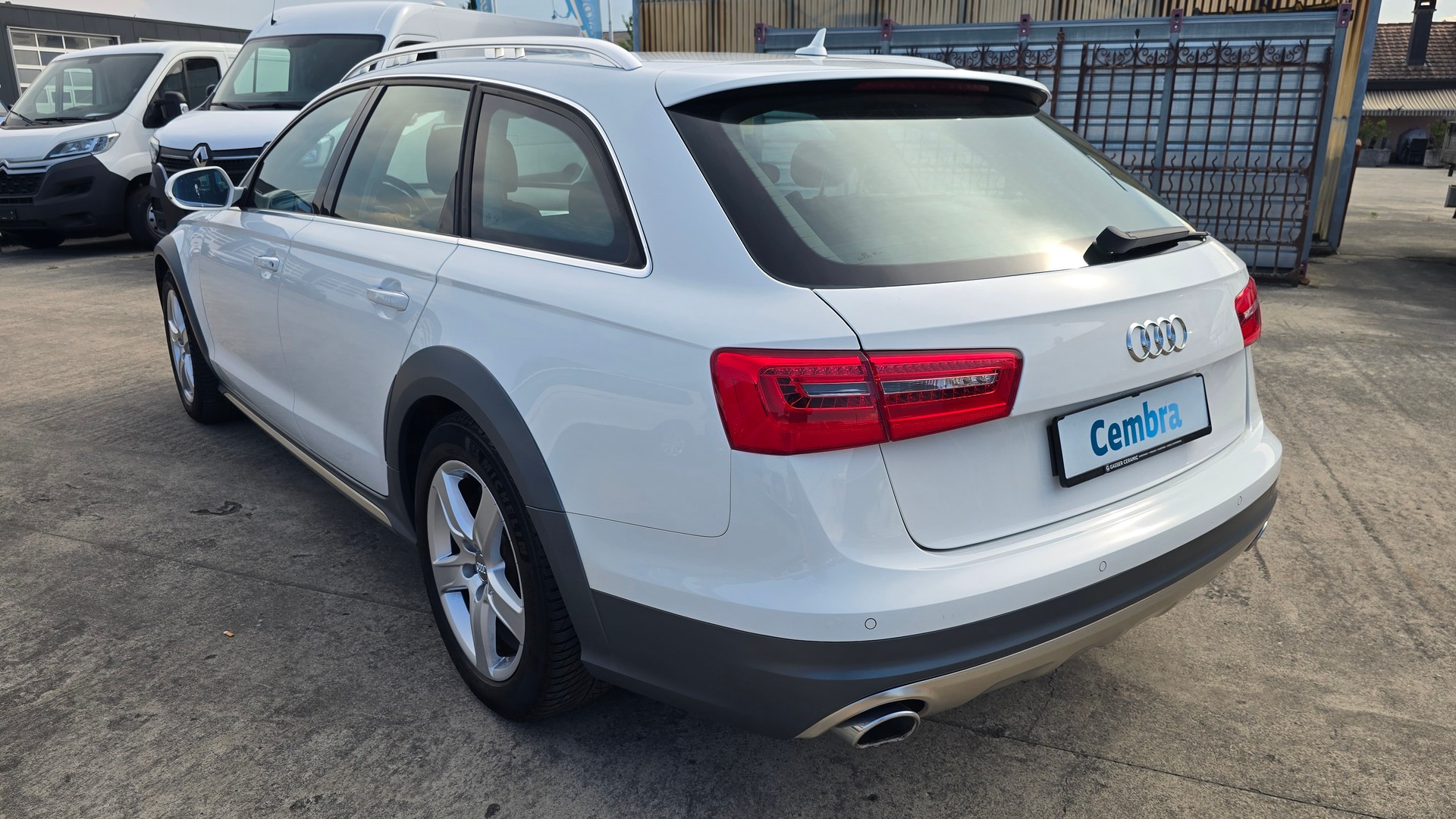 AUDI A6 allroad 3.0 TDI V6 quattro S-tronic-image-4
