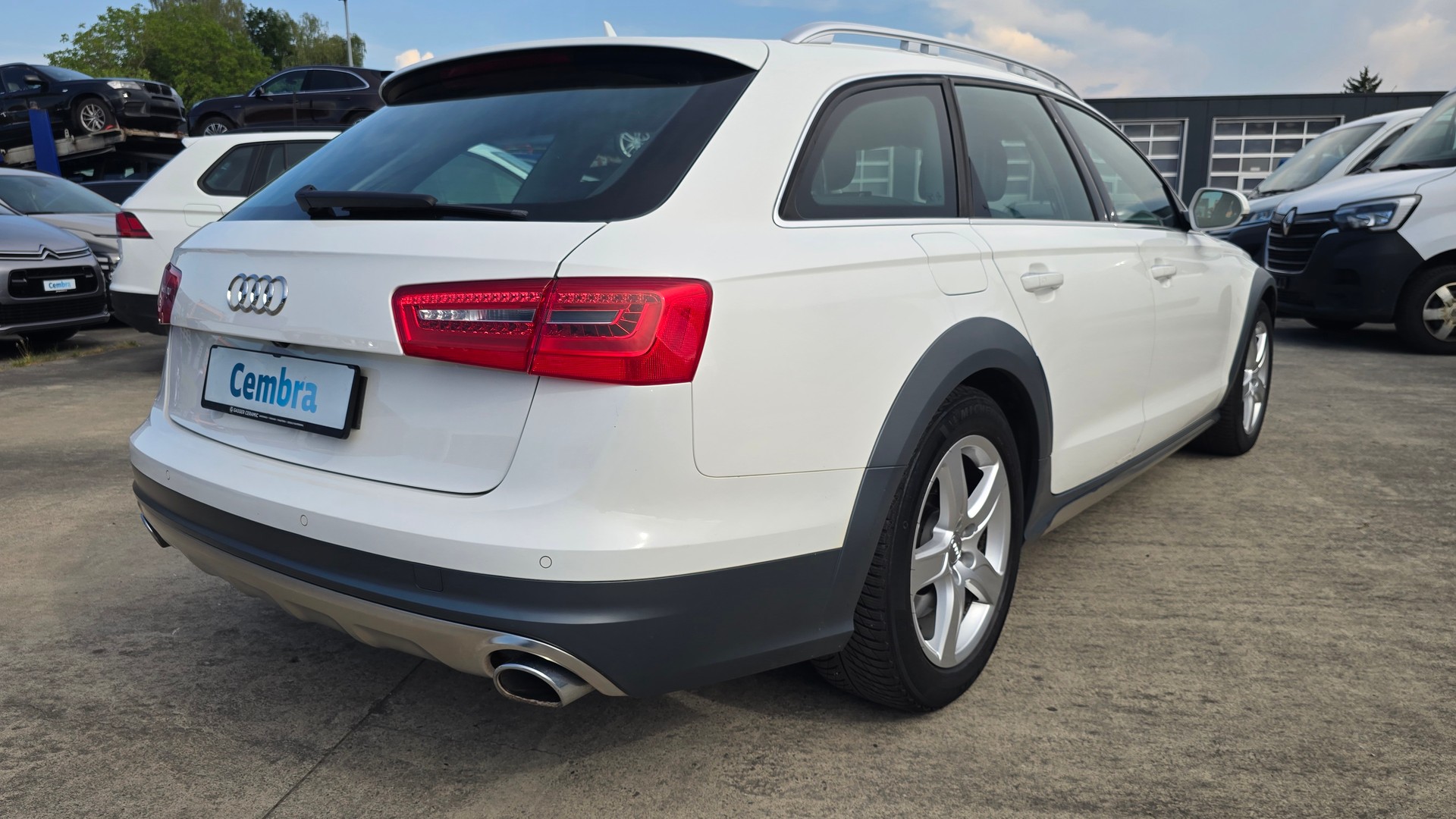 AUDI A6 allroad 3.0 TDI V6 quattro S-tronic-image-3